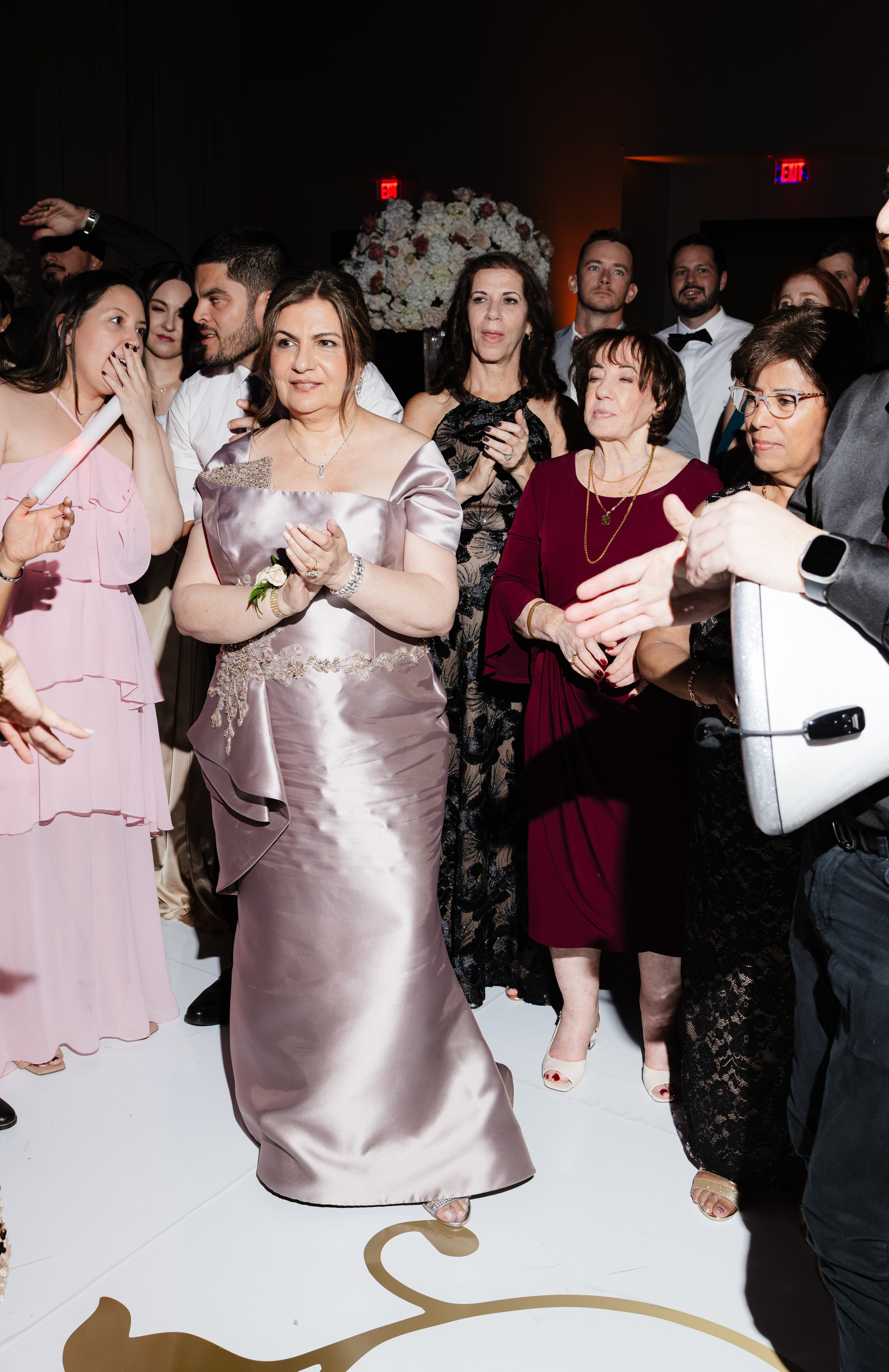 NICOLE & LOGAN. YES I DO PRODUCTION — Wedding photography&videography