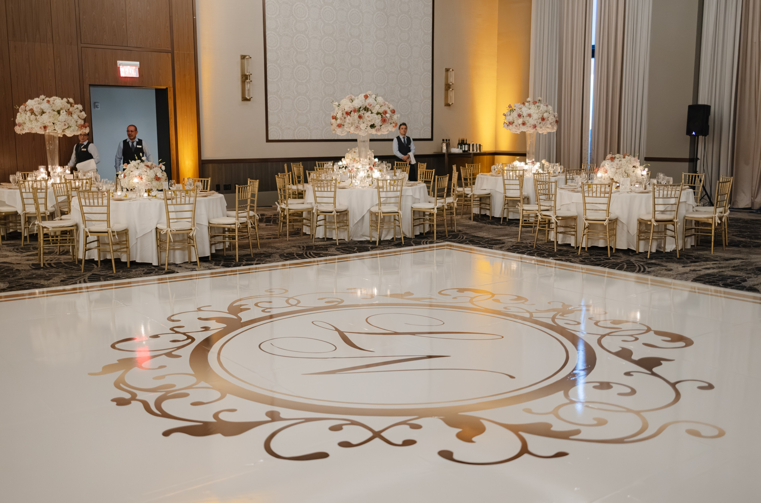 NICOLE & LOGAN. YES I DO PRODUCTION — Wedding photography&videography