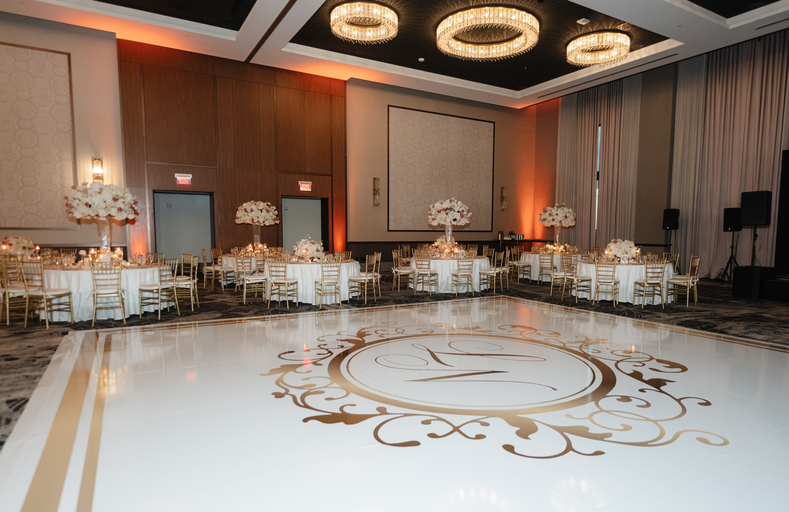 NICOLE & LOGAN. YES I DO PRODUCTION — Wedding photography&videography
