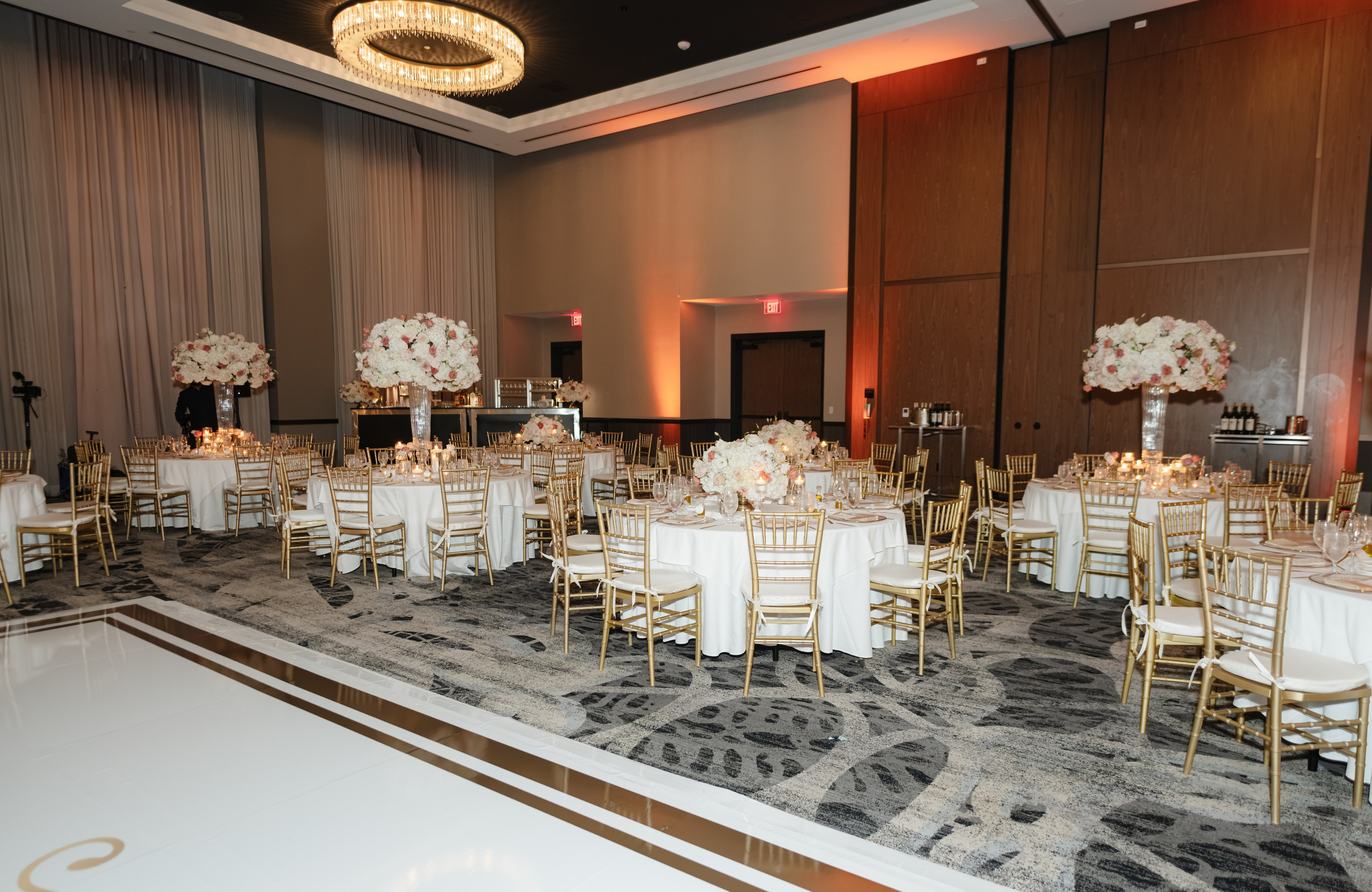 NICOLE & LOGAN. YES I DO PRODUCTION — Wedding photography&videography