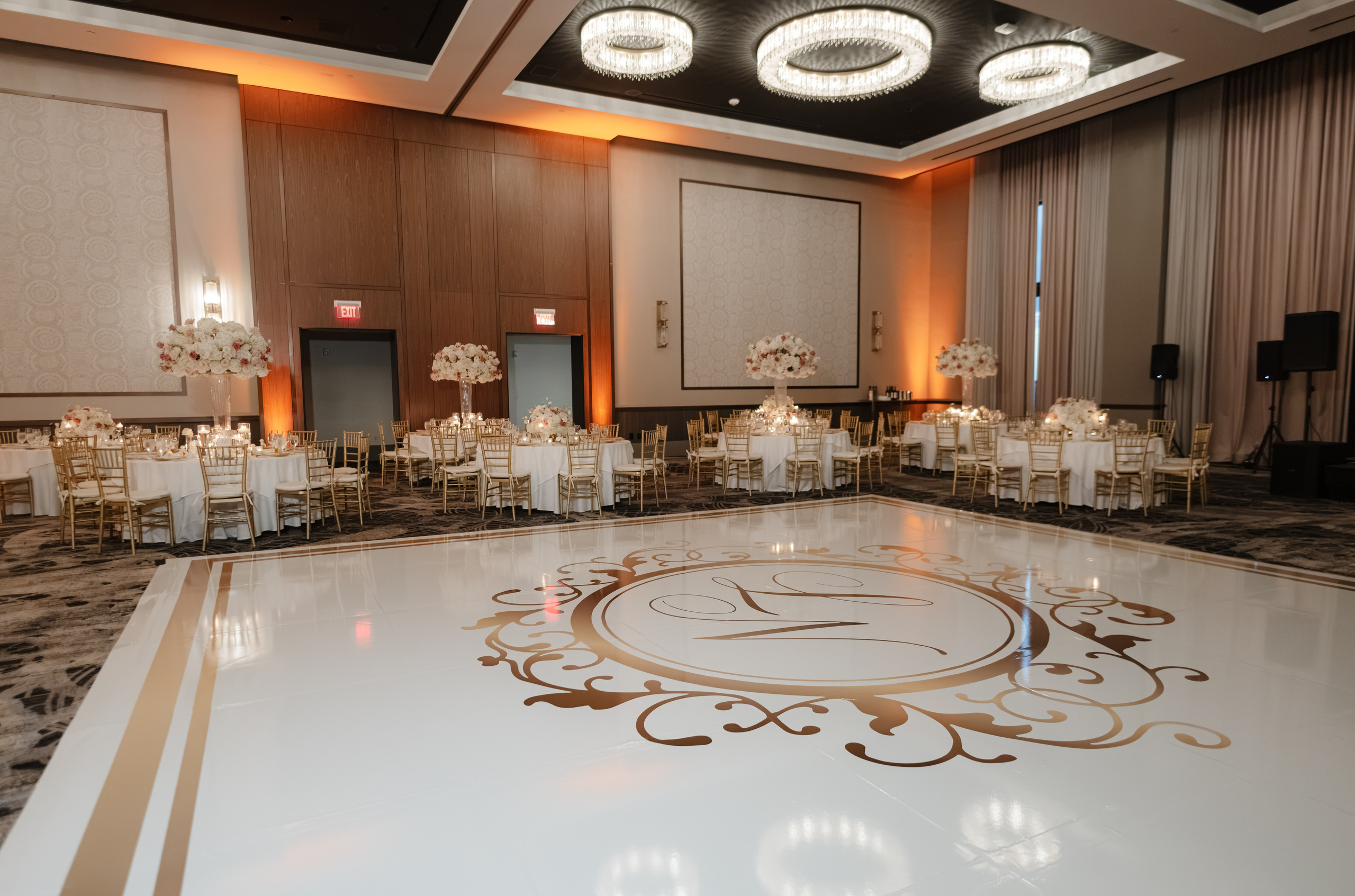 NICOLE & LOGAN. YES I DO PRODUCTION — Wedding photography&videography