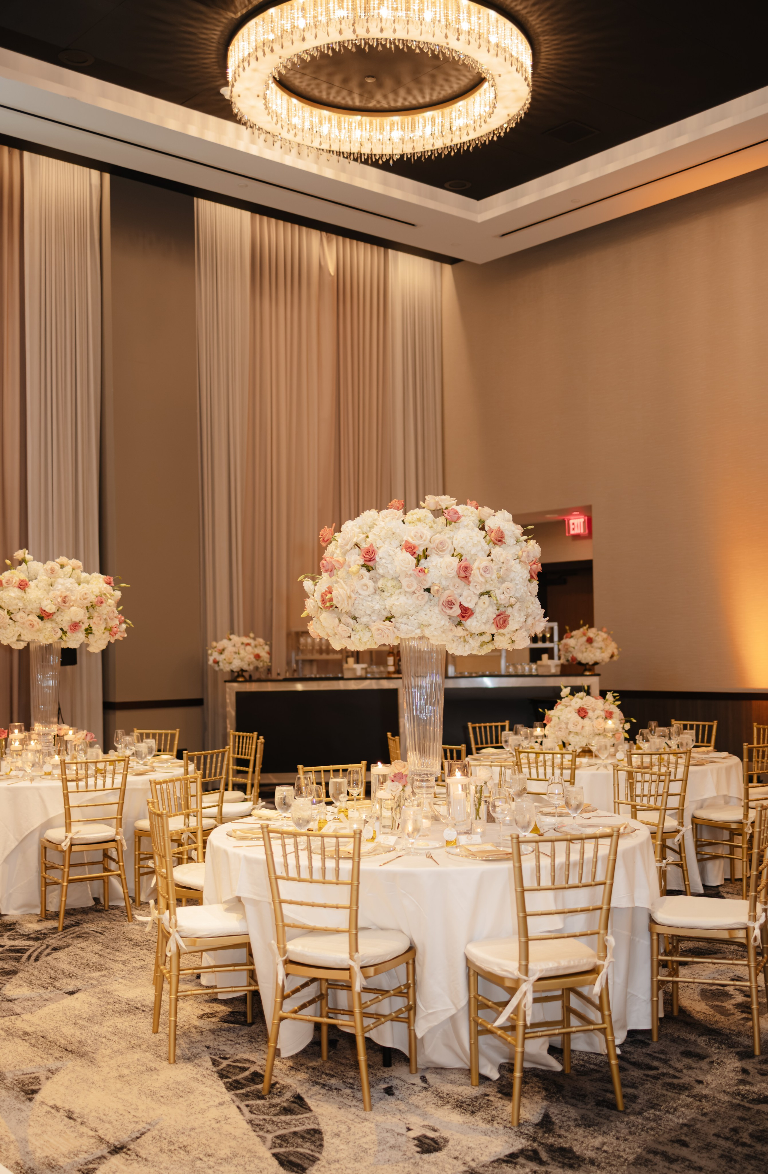 NICOLE & LOGAN. YES I DO PRODUCTION — Wedding photography&videography