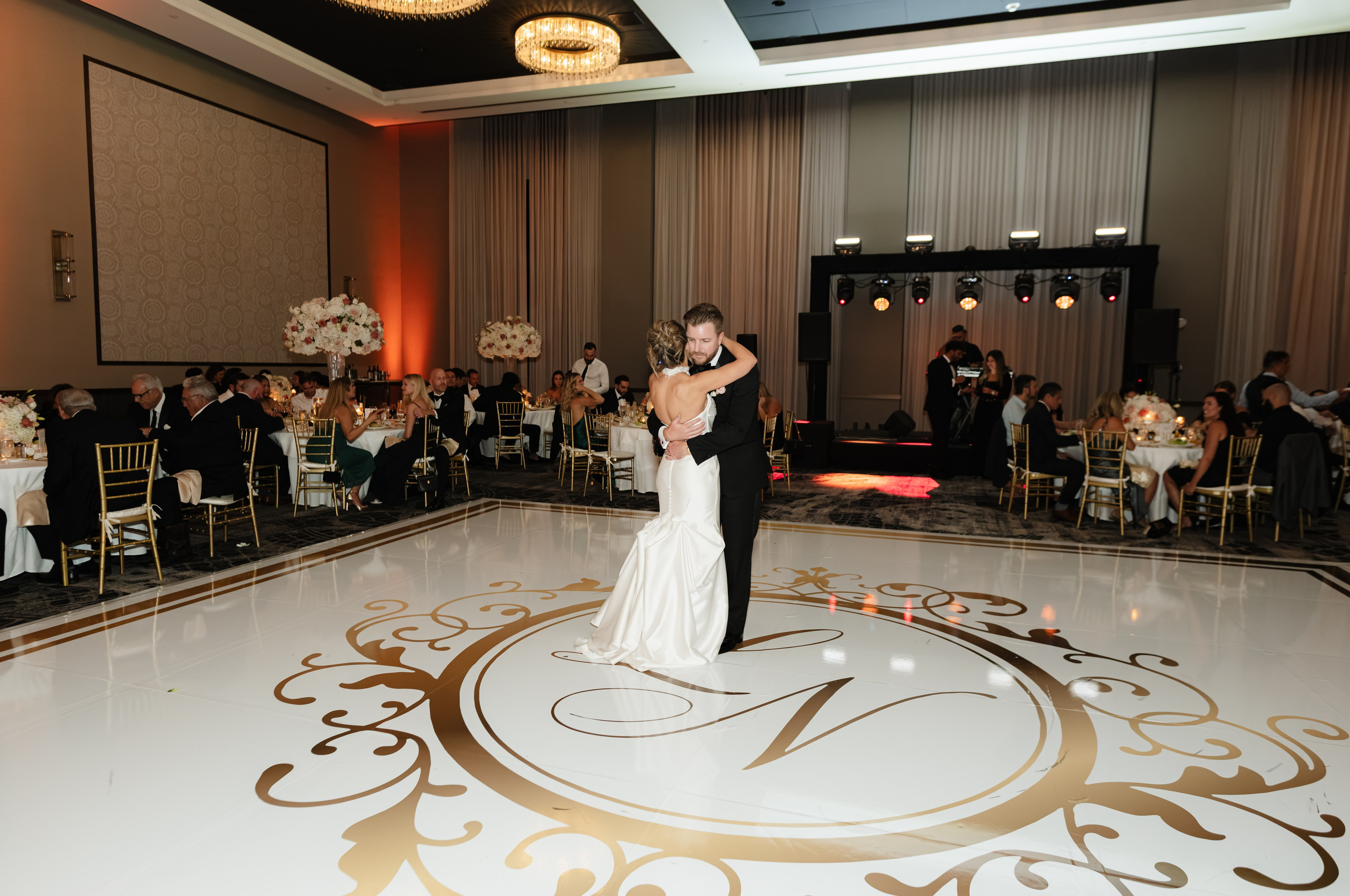 NICOLE & LOGAN. YES I DO PRODUCTION — Wedding photography&videography