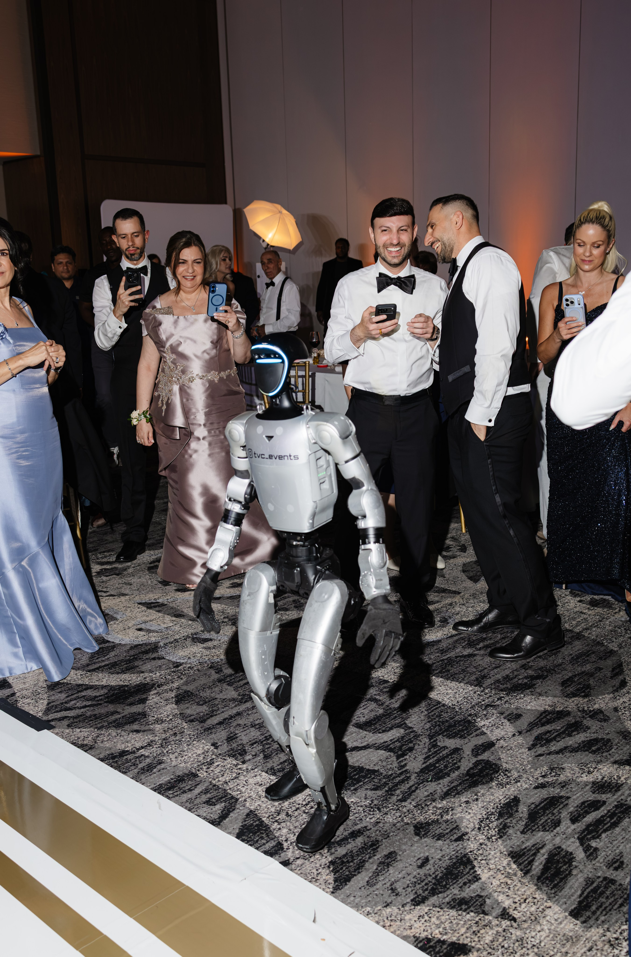 NICOLE & LOGAN. YES I DO PRODUCTION — Wedding photography&videography
