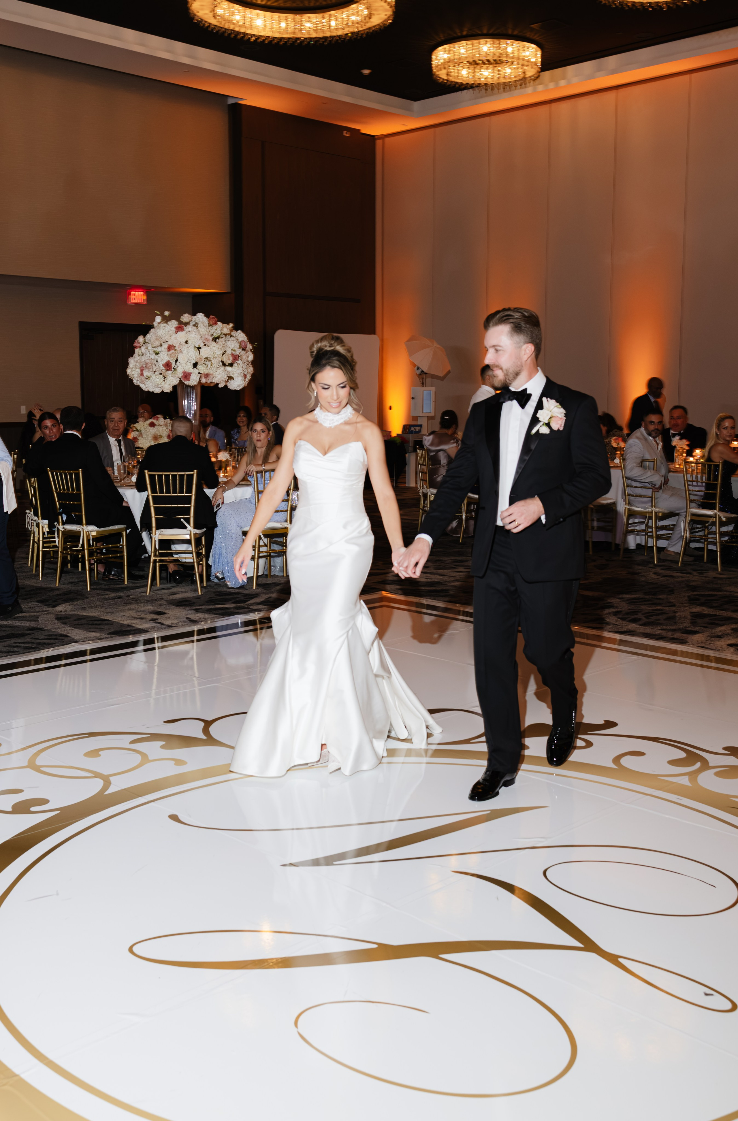 NICOLE & LOGAN. YES I DO PRODUCTION — Wedding photography&videography