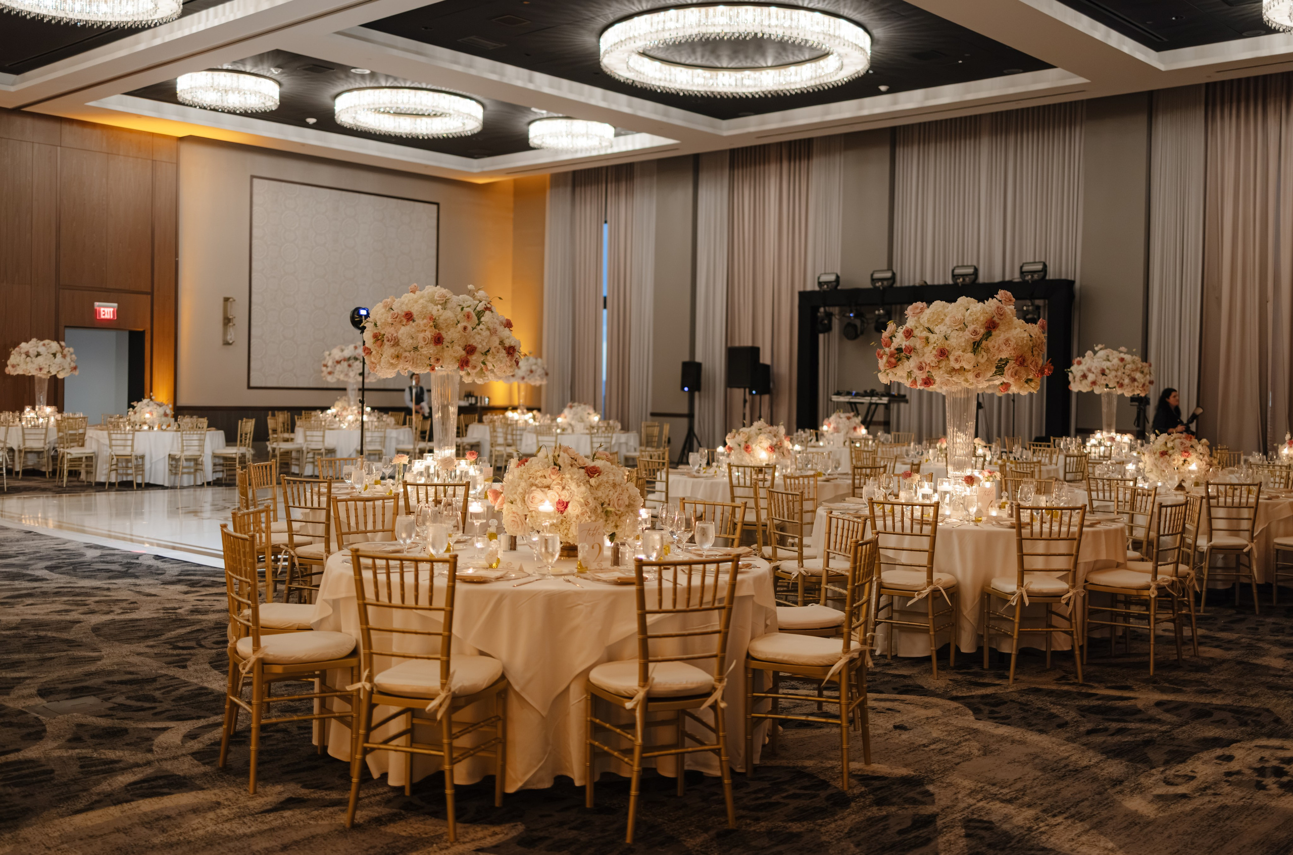 NICOLE & LOGAN. YES I DO PRODUCTION — Wedding photography&videography