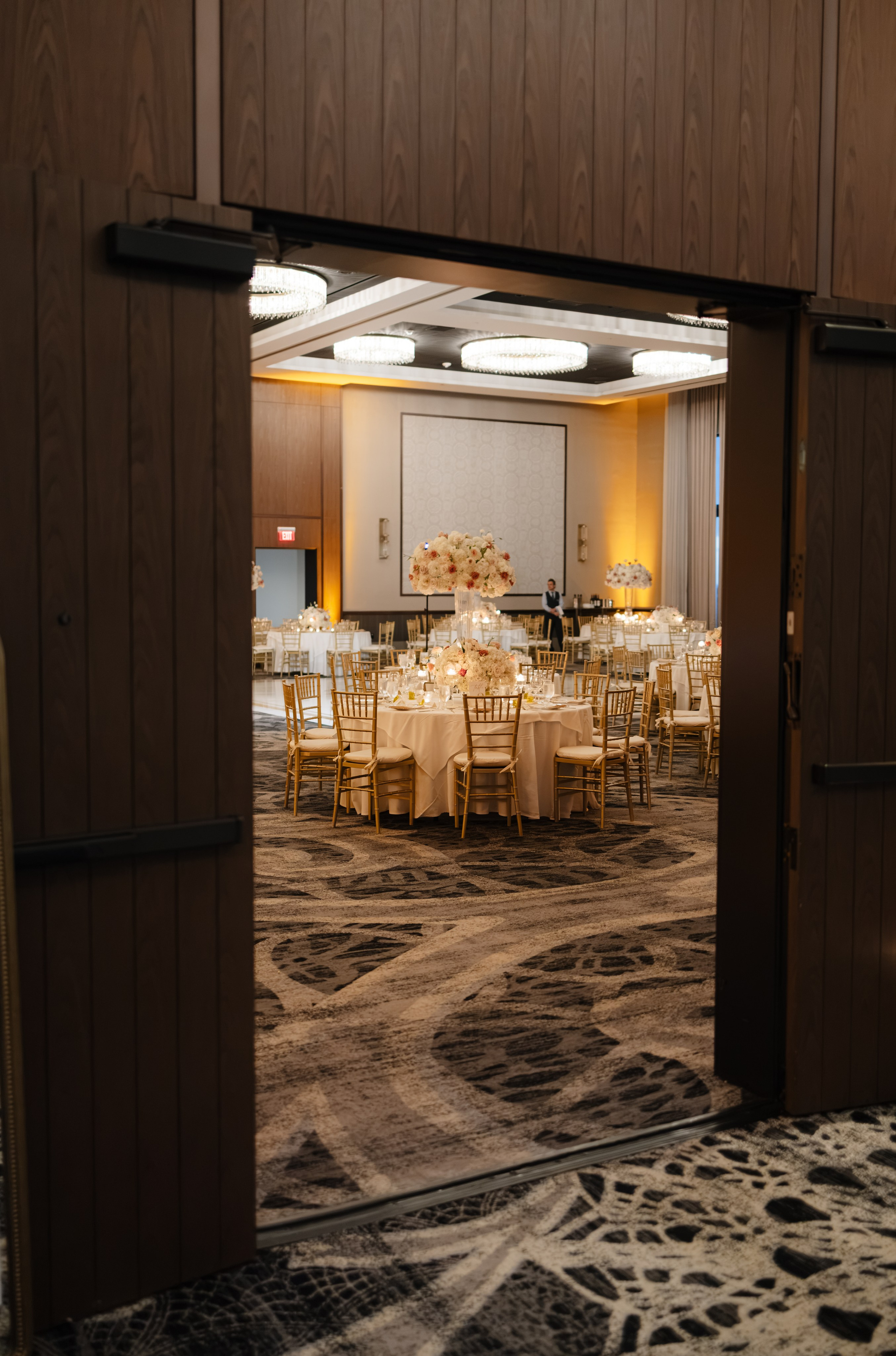 NICOLE & LOGAN. YES I DO PRODUCTION — Wedding photography&videography