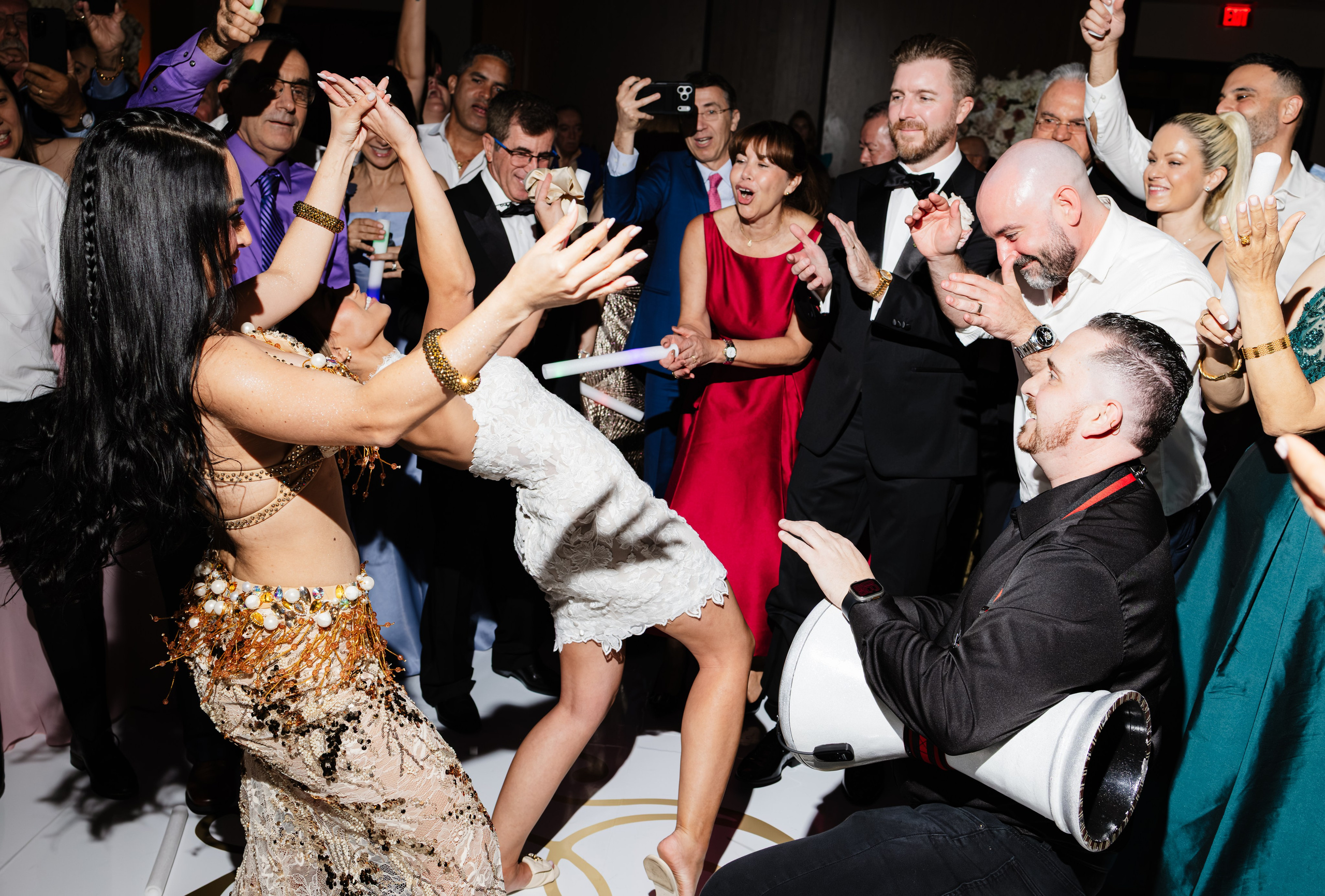NICOLE & LOGAN. YES I DO PRODUCTION — Wedding photography&videography