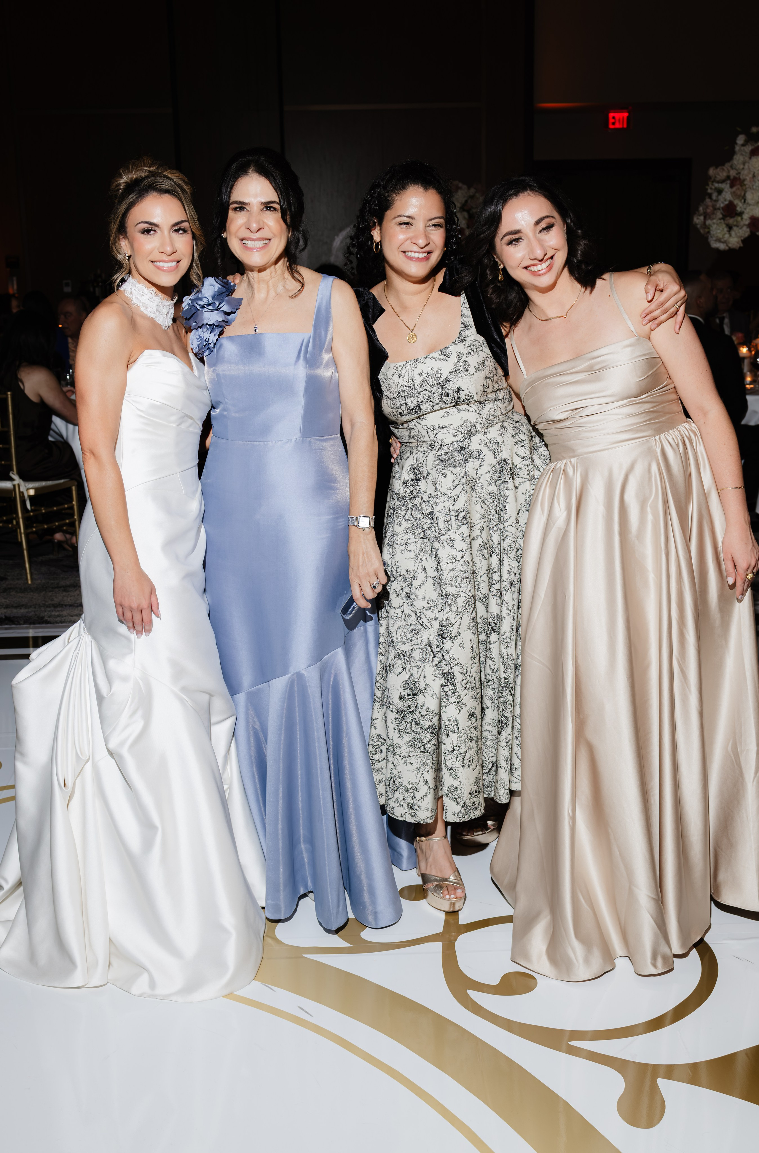 NICOLE & LOGAN. YES I DO PRODUCTION — Wedding photography&videography