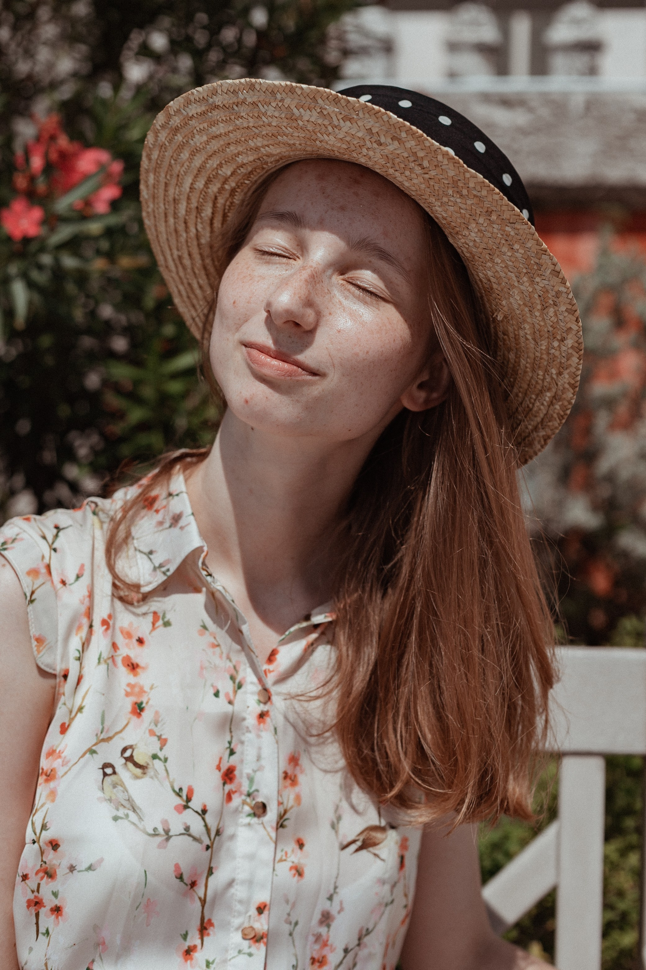 Celebrate Your Birthday in Style: Photoshoot at Vizcaya Miami. Portrait and graduation photographer Marina Simanava