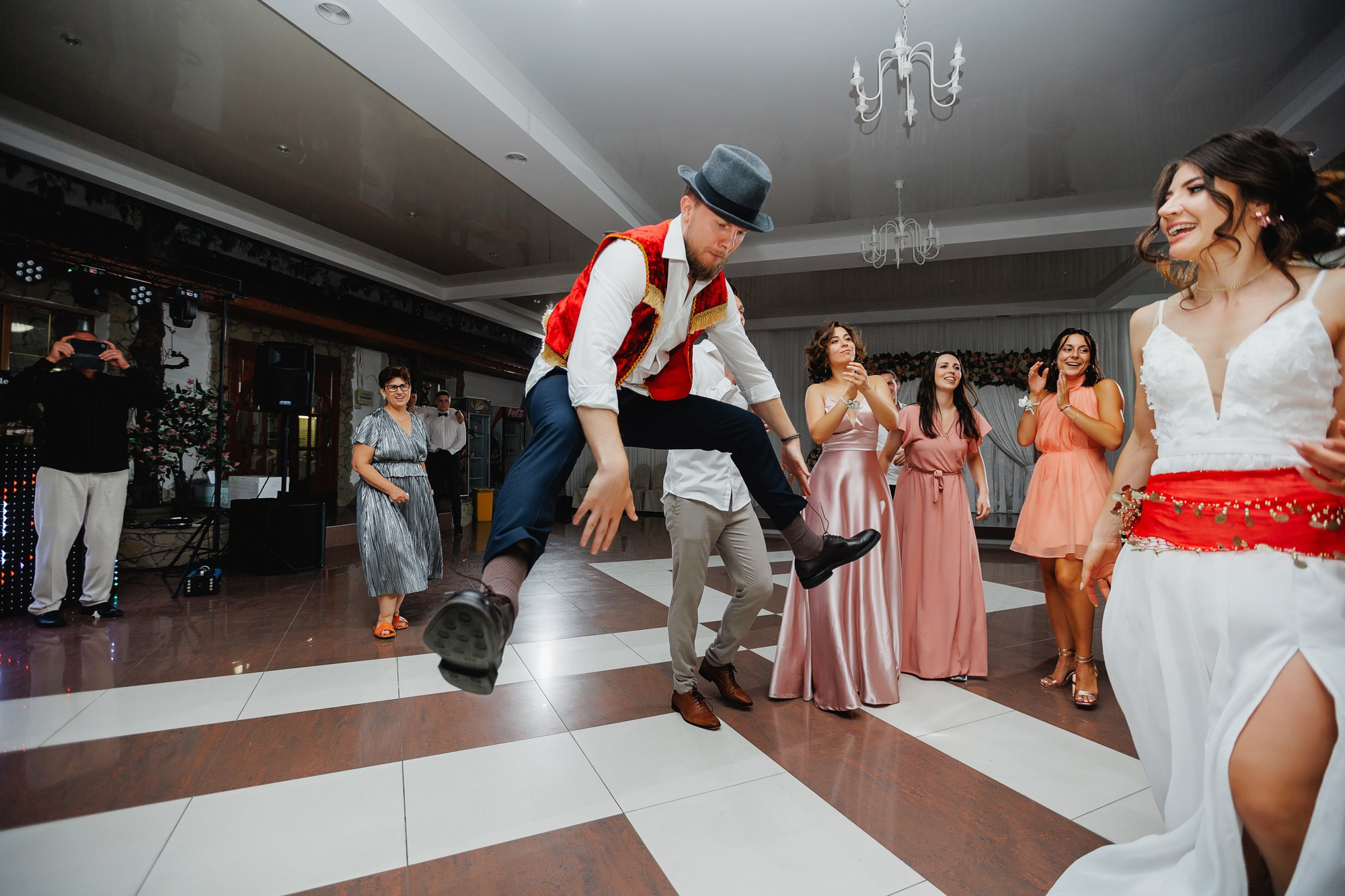 Ecaterina si Bastien. Fotograf și videograf de nuntă R. Moldova, Romania