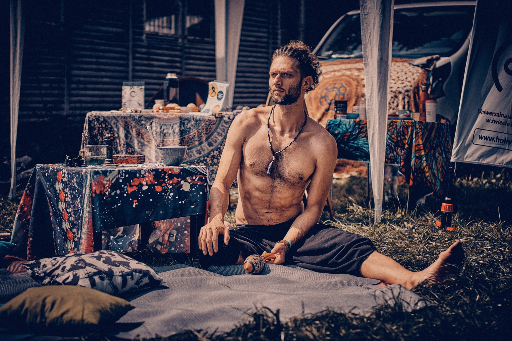 Portrety Ludzi, zrobione na Festiwalach Świadomościowych i Muzycznych: Dharma, ZIELONE KRĘGI, Wibracje, FRUŃ, Organic, Turkusowa Wyspa. Andriej Szypilow - Fotografia & Wideografia