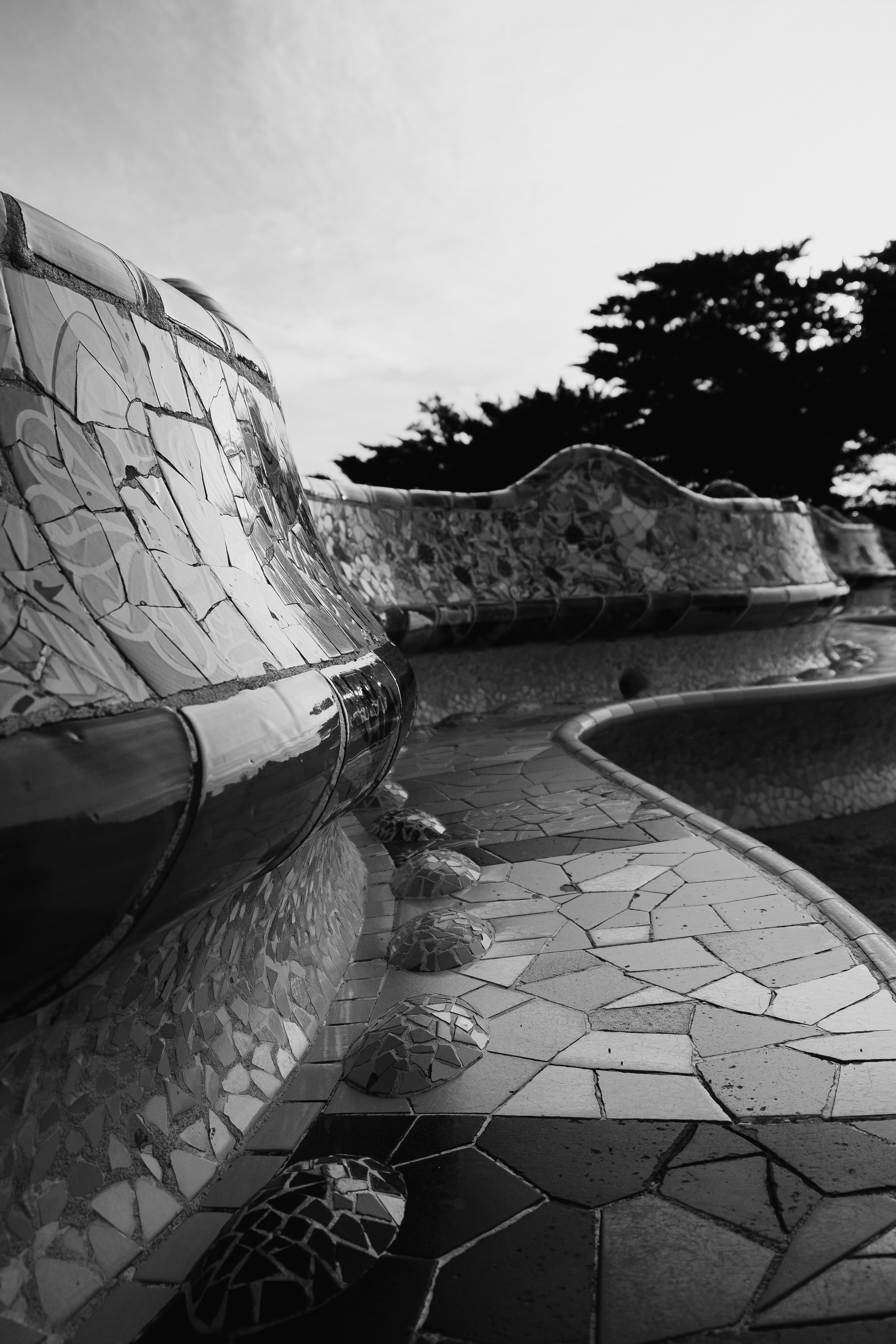 Park Güell (Парк Гуэль, исп. Parque Güell)