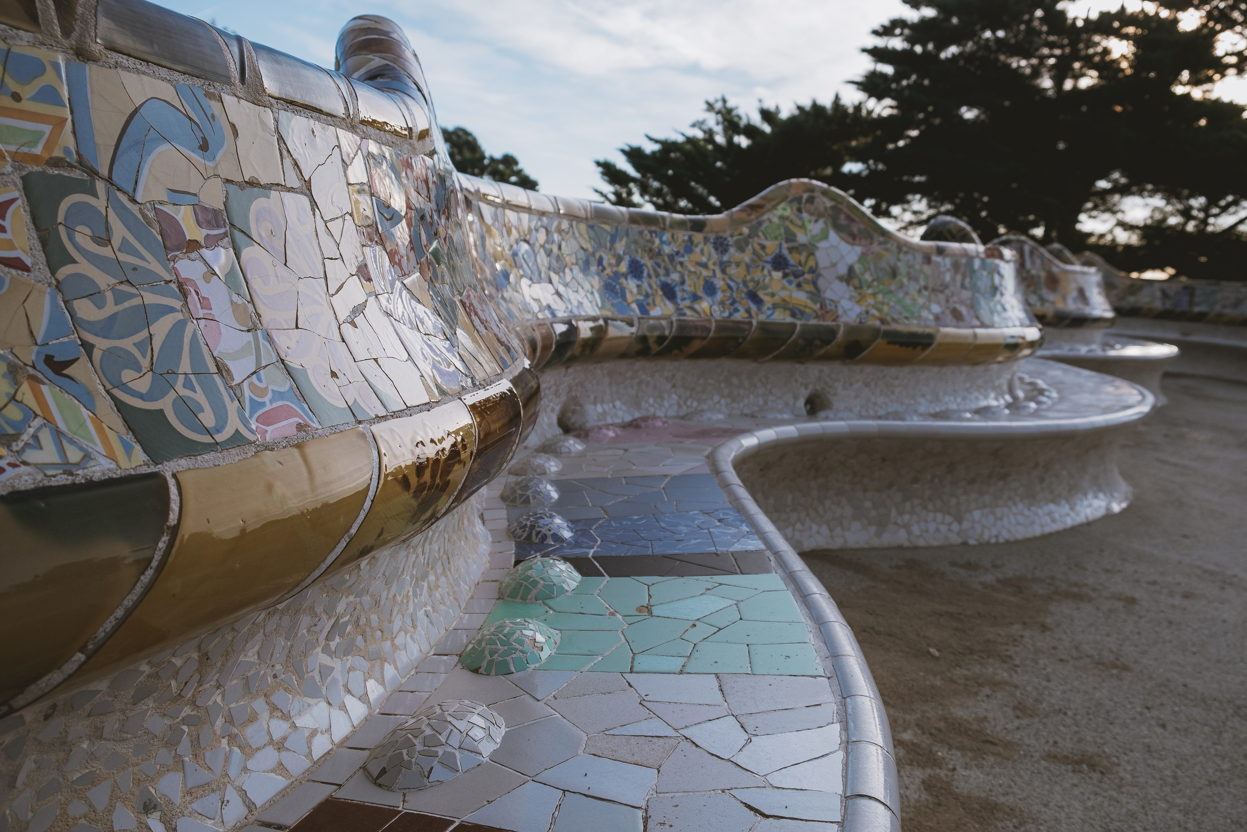 Park Güell (Парк Гуэль, исп. Parque Güell)