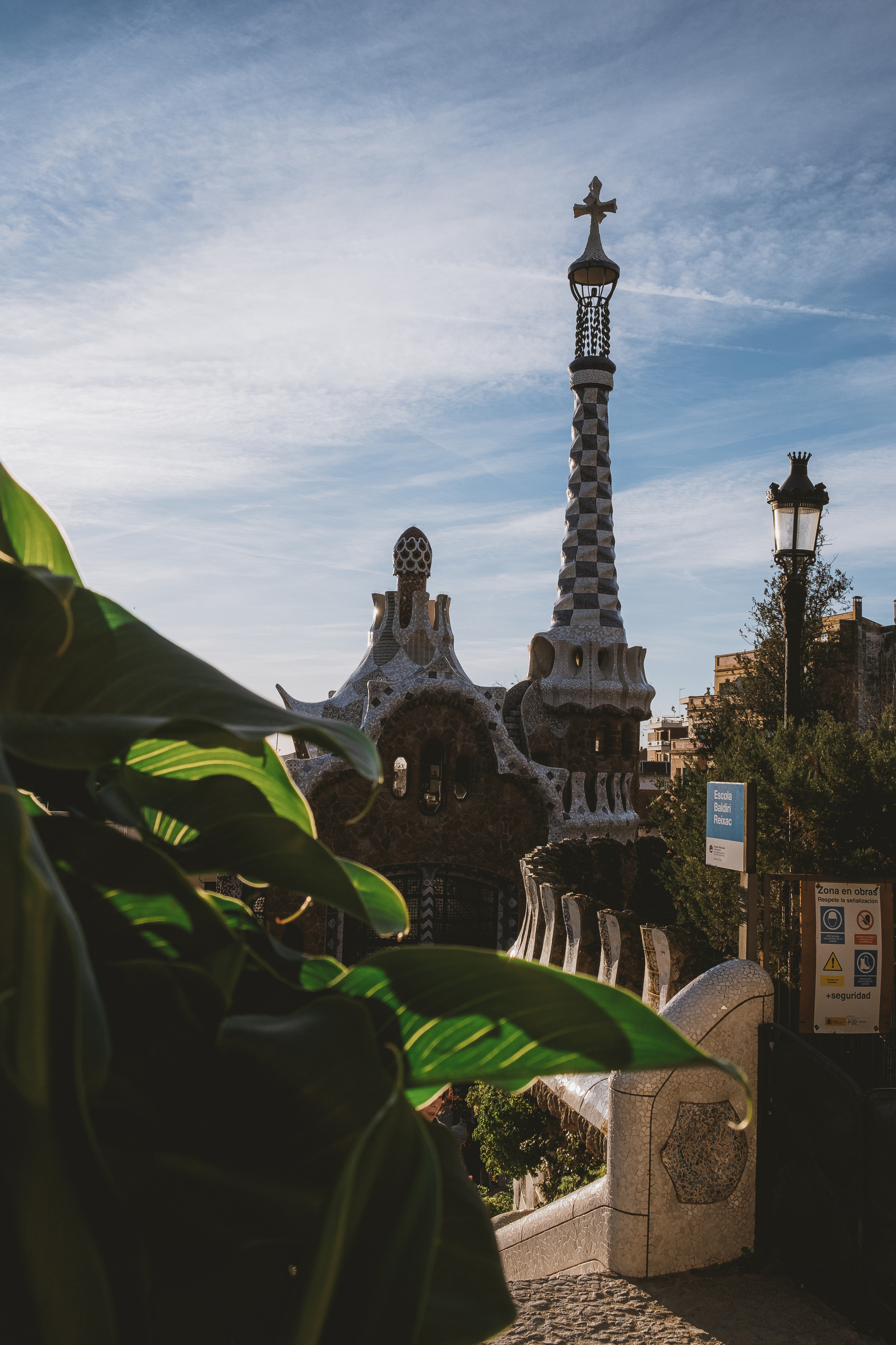 Park Güell (Парк Гуэль, исп. Parque Güell)