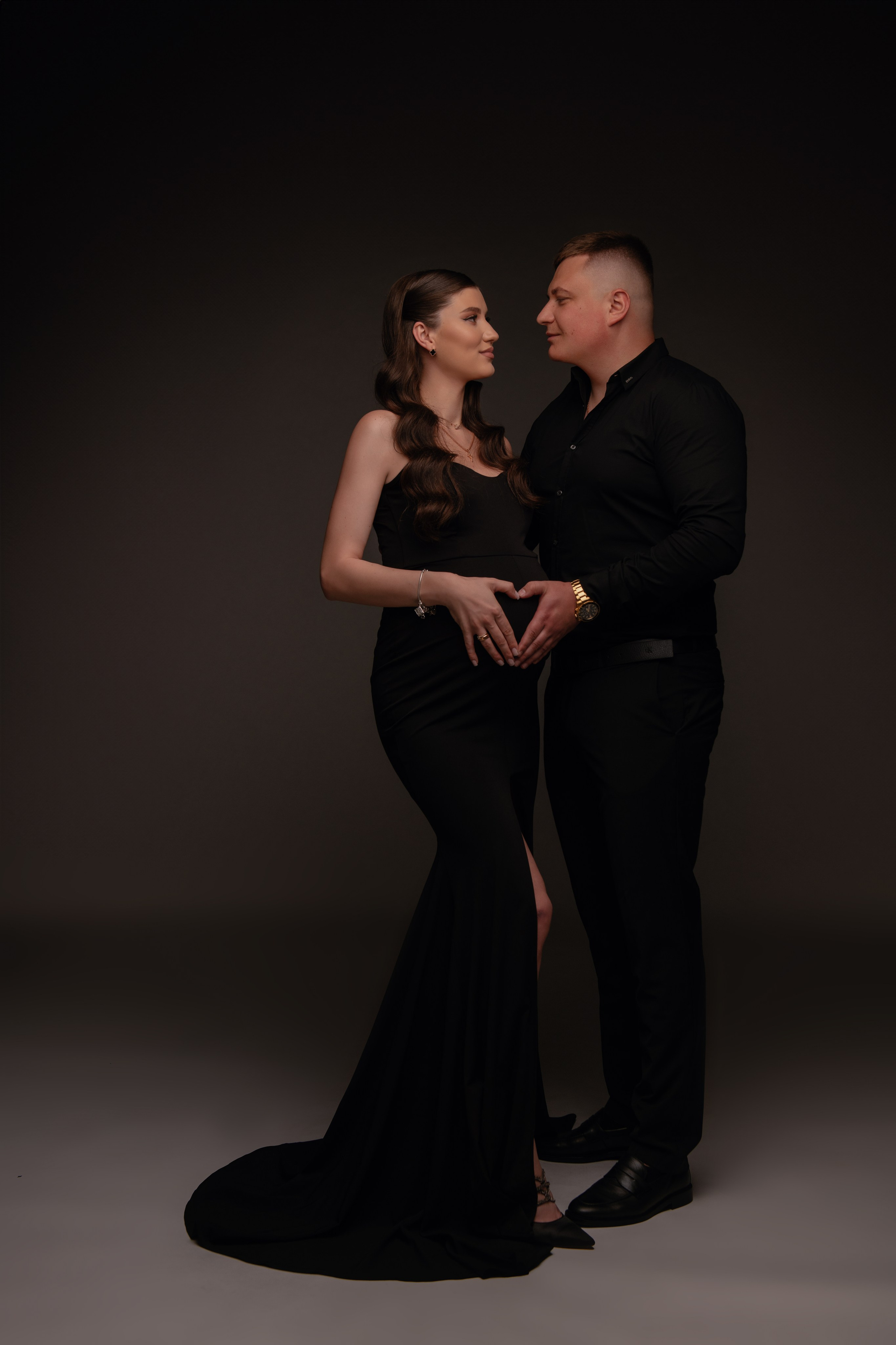 Diana & Stepan. Maternity photoshoot. Professional photographer in Prague Anastasia Haritonova