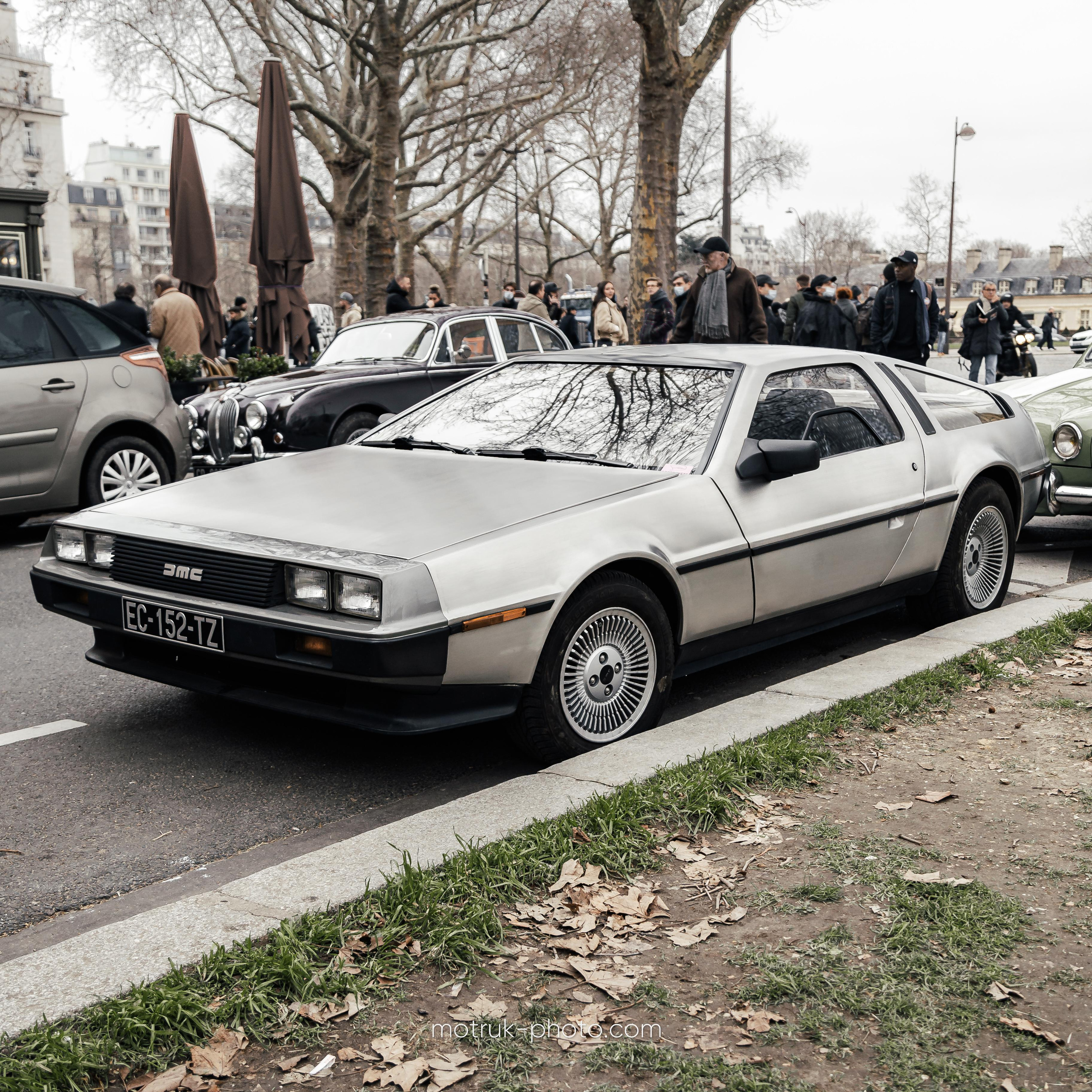 Place Vauban 23 janvier. Photographe de voitures à Paris — Vitalii Motruk