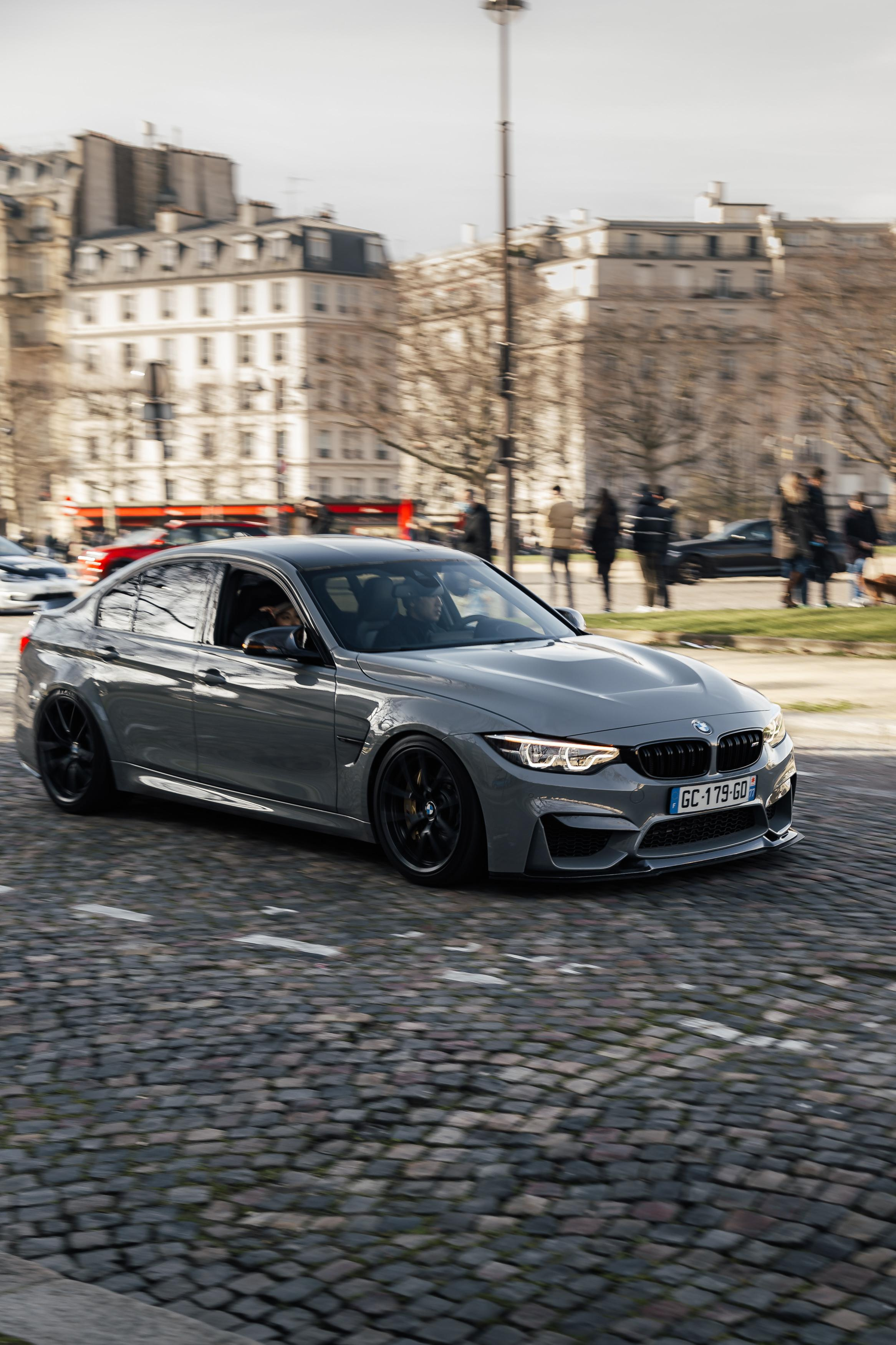 Place Vauban 13 fevrier. Photographer in Paris — Vitalii Motruk