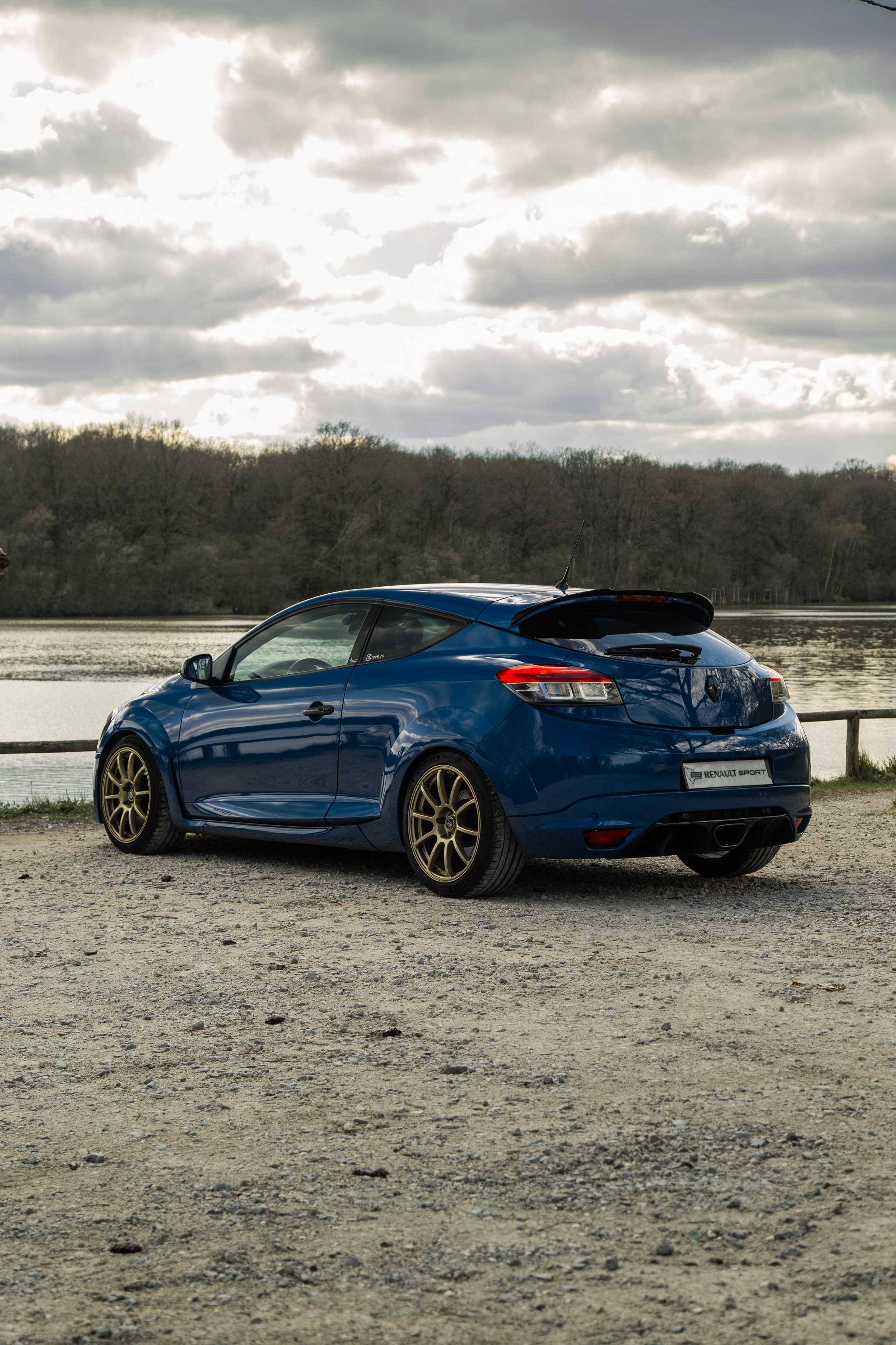 Balade avec Renault Sport. Photographe de voitures à Paris — Vitalii Motruk