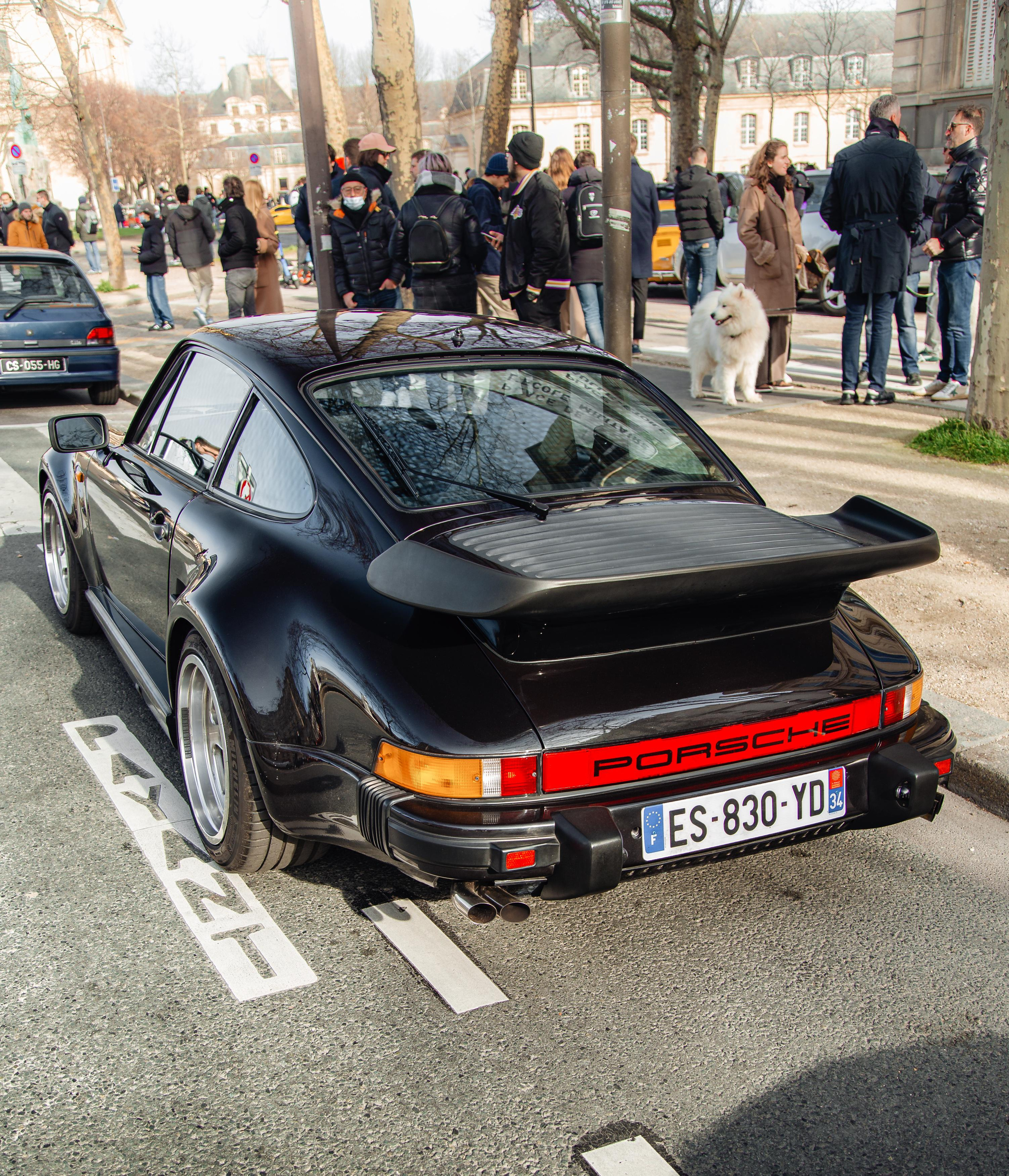 Place Vauban 13 fevrier. Photographer in Paris — Vitalii Motruk