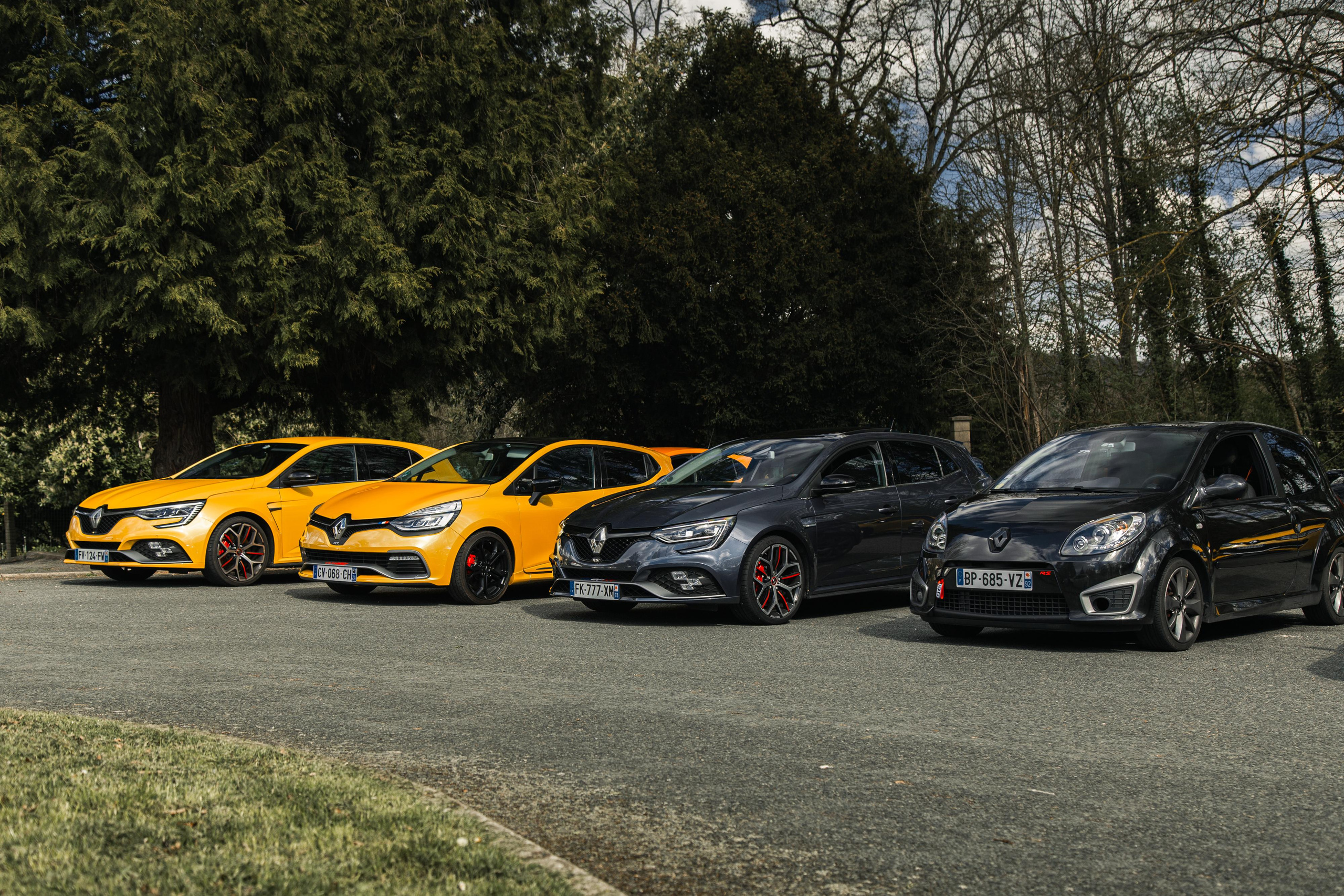 Balade avec Renault Sport. Photographe de voitures à Paris — Vitalii Motruk