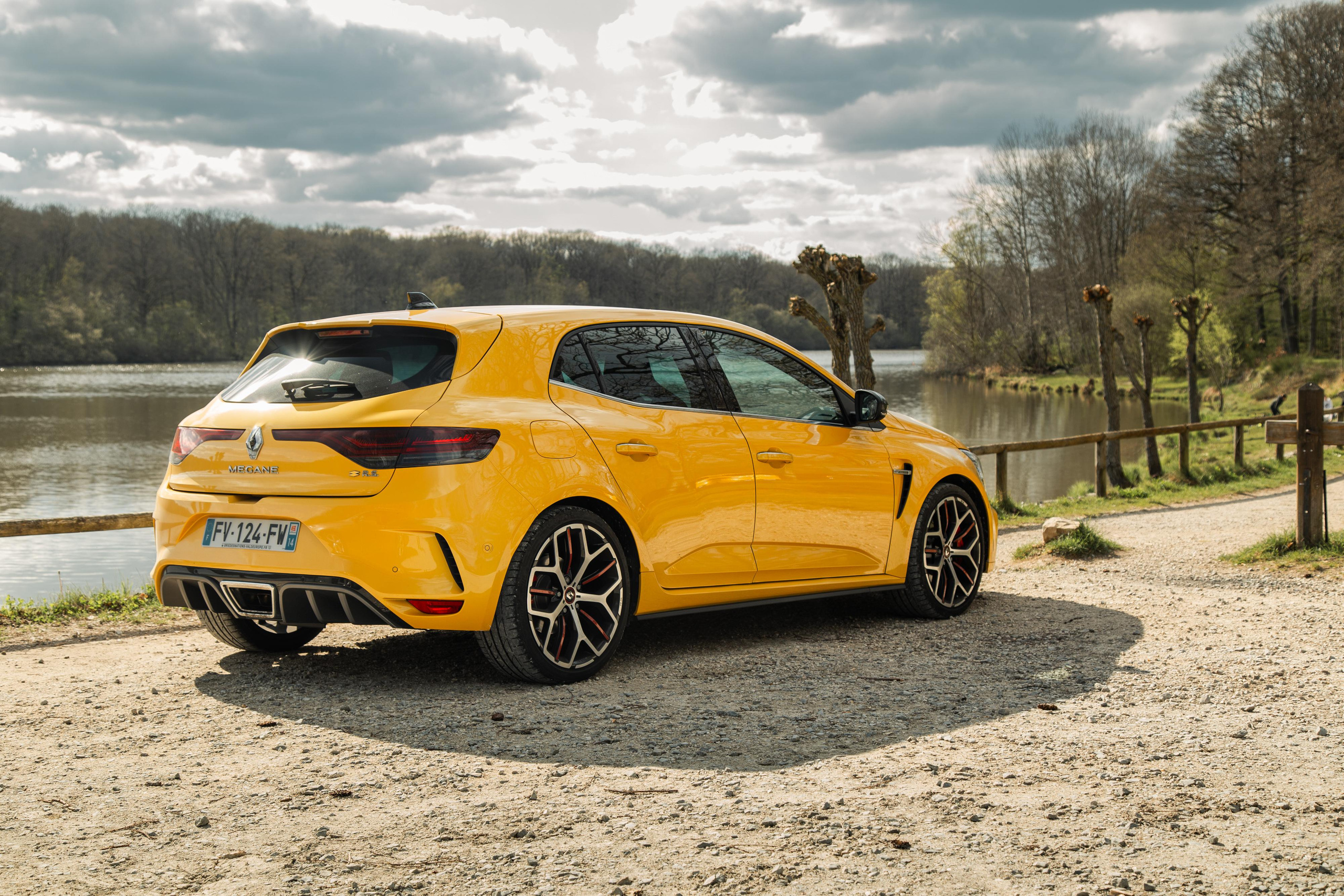 Balade avec Renault Sport. Photographe de voitures à Paris — Vitalii Motruk