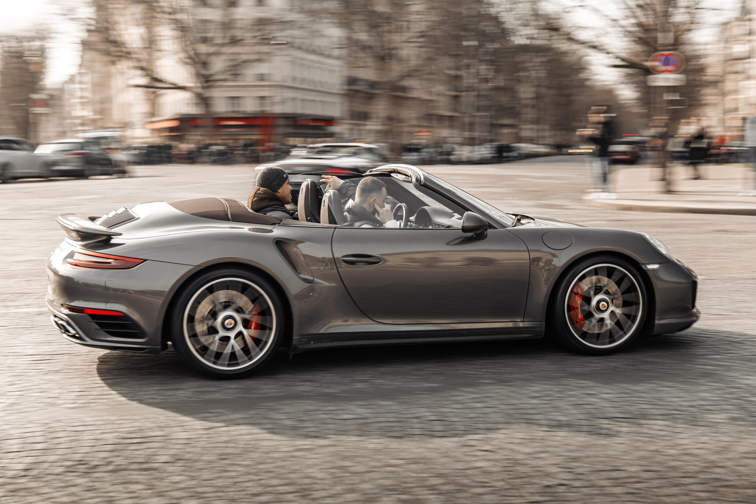 Place Vauban 13 fevrier. Photographer in Paris — Vitalii Motruk