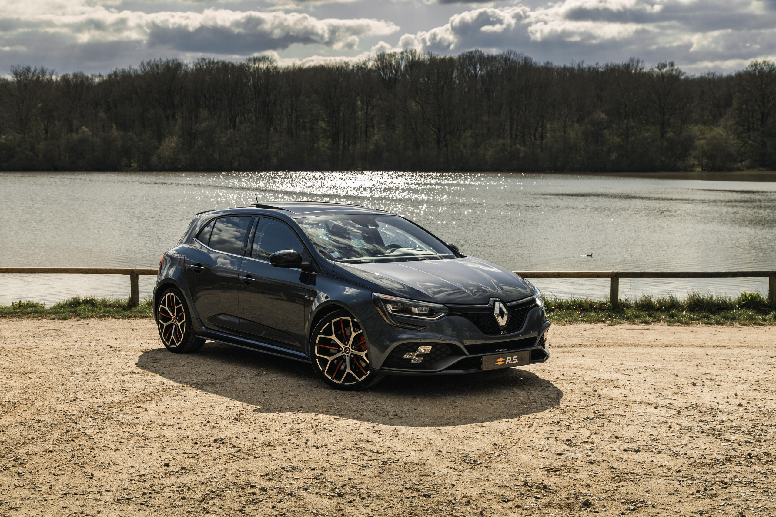 Balade avec Renault Sport. Photographe de voitures à Paris — Vitalii Motruk