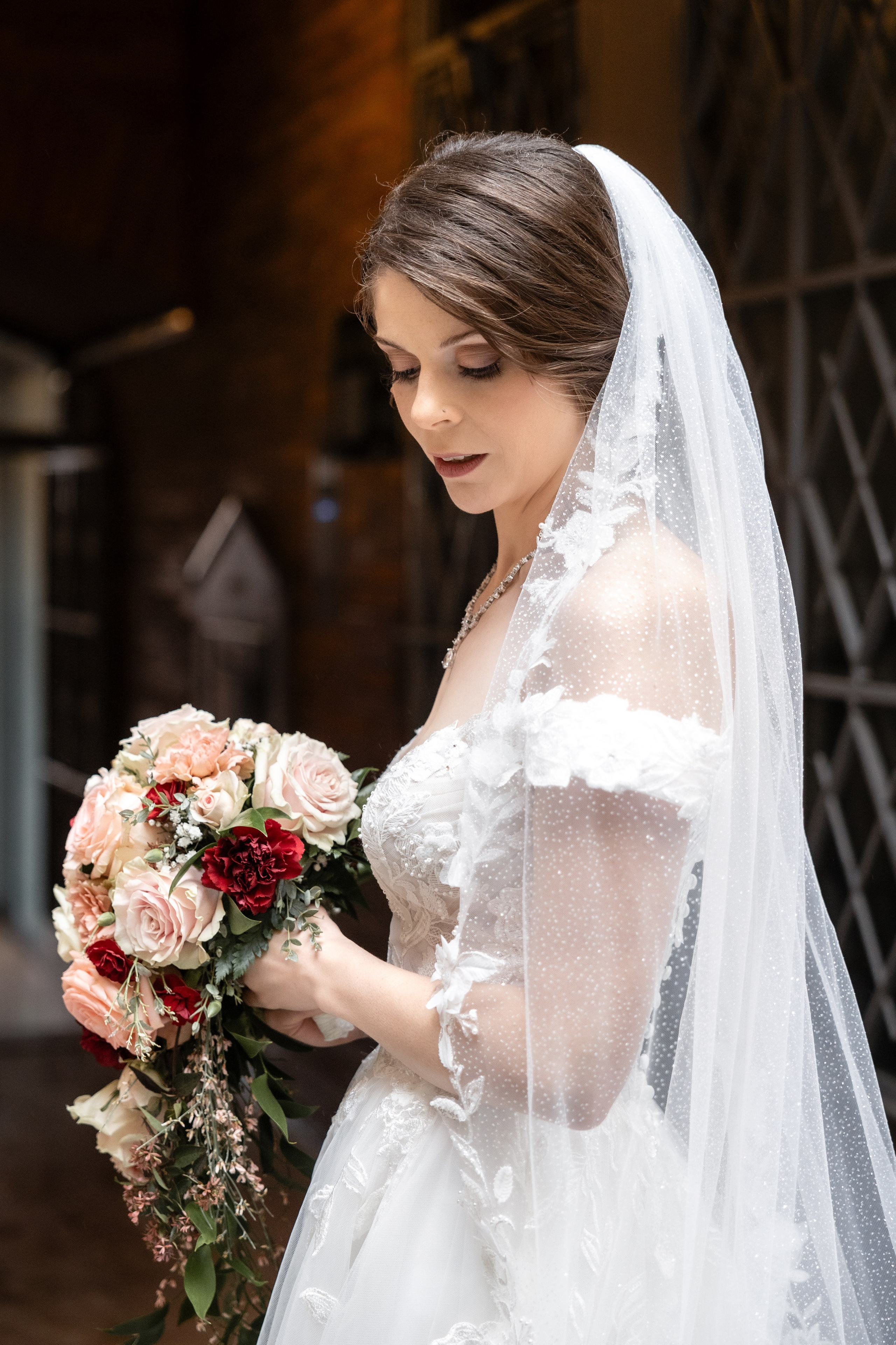 Mariage de Noël inoubliable à Toulouse, Capitole. Gillian & Scott. Eugénie Smirnova — photographe à Toulouse et dans le sud-ouest de la France