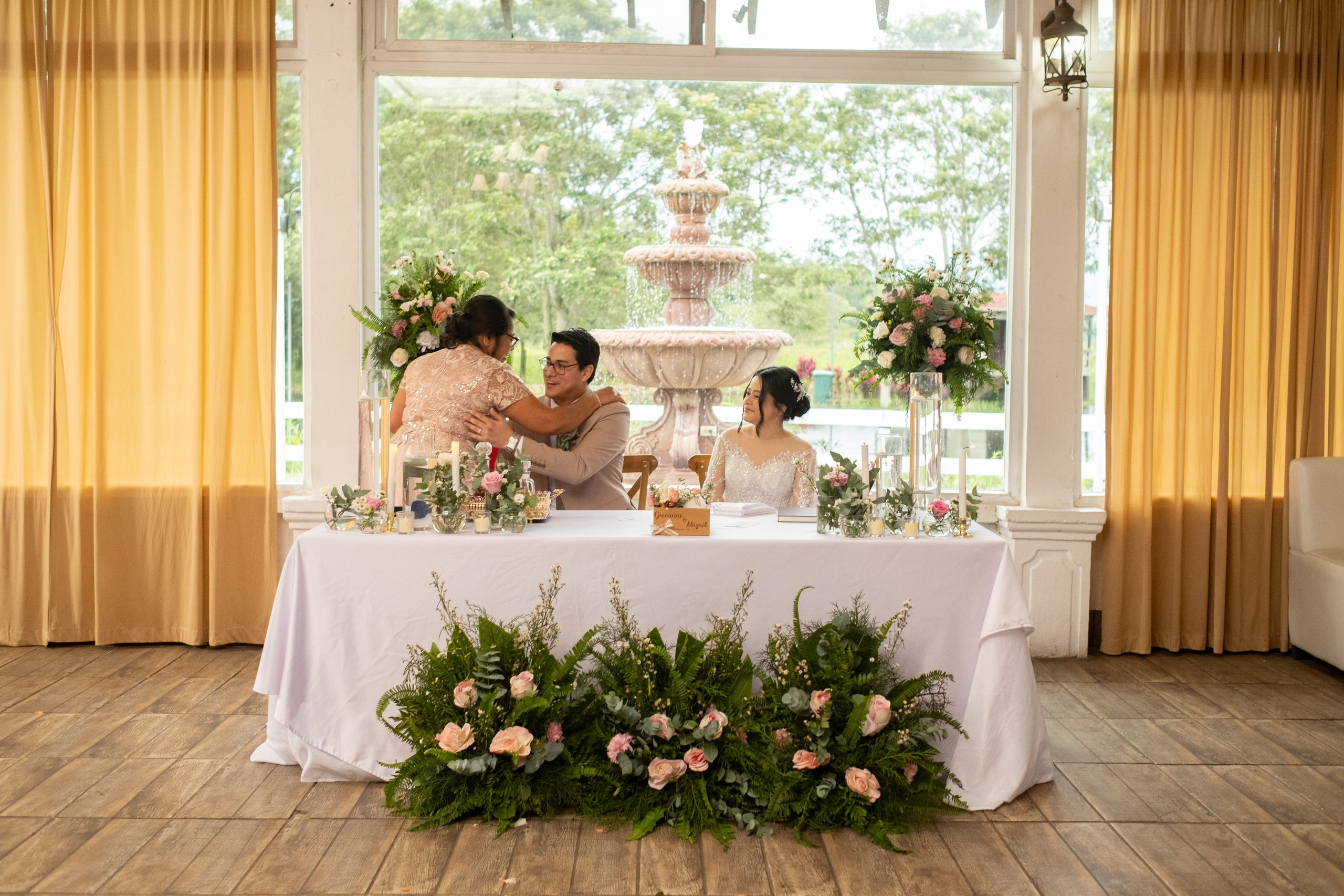 Abi & Gio. Daniel Brand | Fotografía de Bodas y Comercial en Honduras