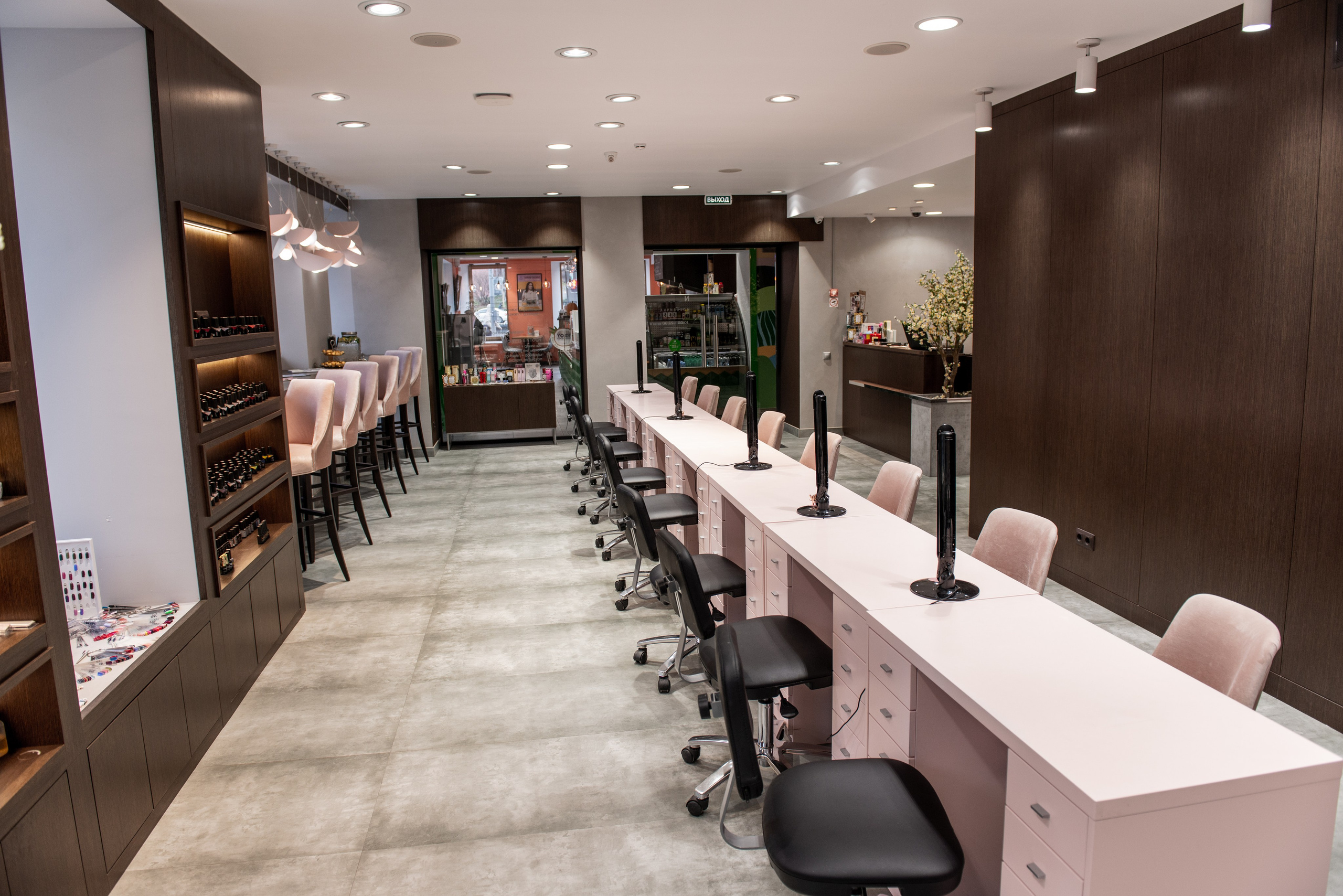 Манюкирный салон Nail Москвичка. ФОТОГРАФ МЕКСИКА КИНТАНА-РОО