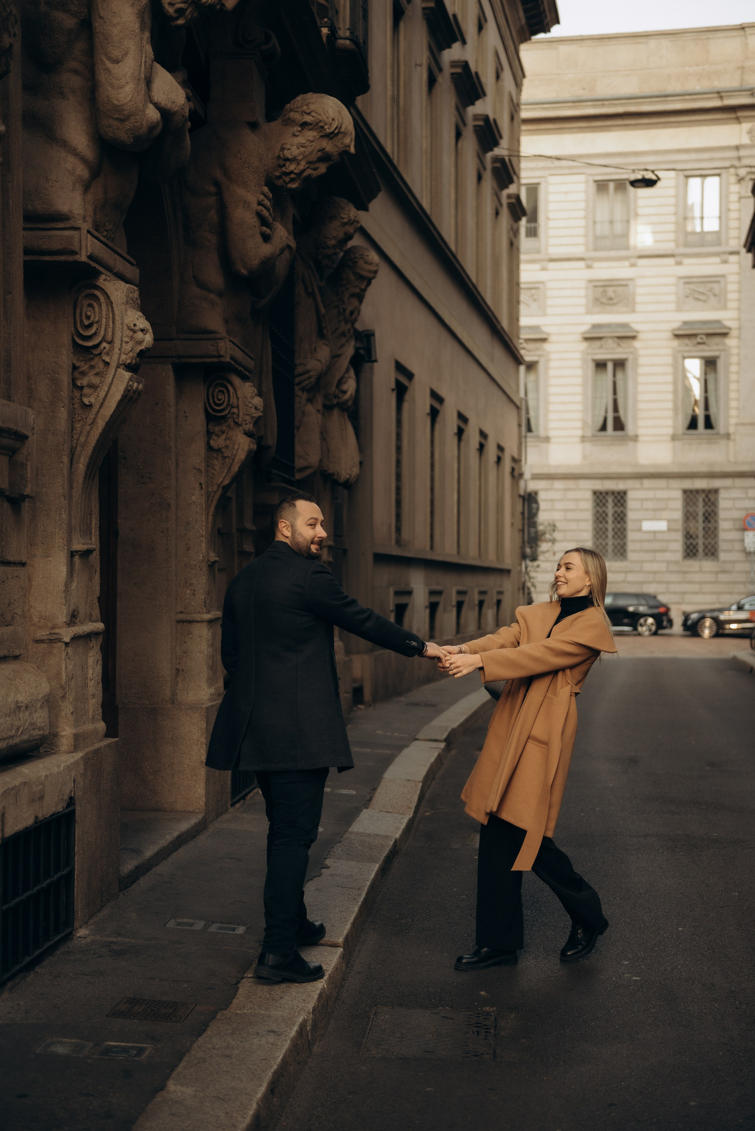 November in Milan. Italian lovestory. Anastasiia Buchinskaia Photographer in Milan