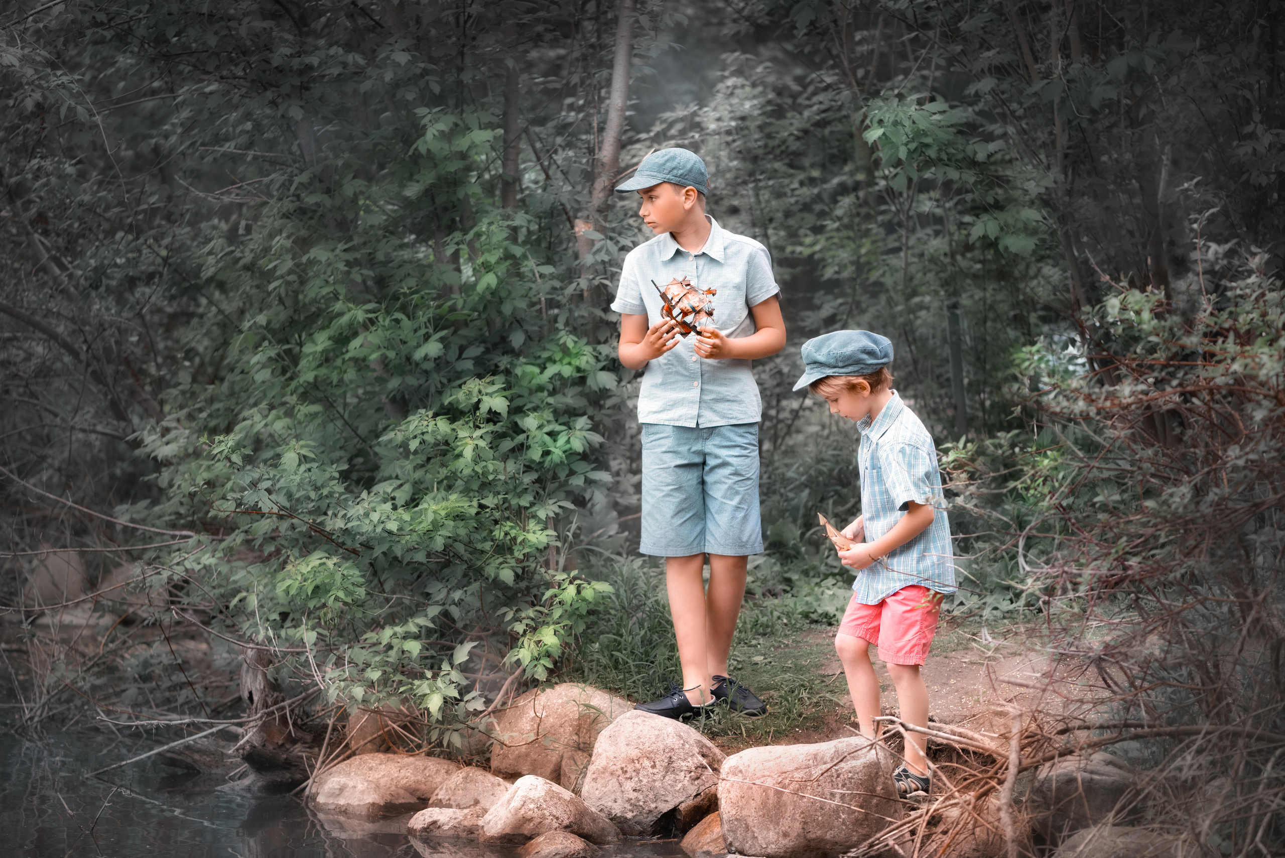 Dreamy evening photoshoot for boys. Playing. Family, children, portrait and fine art Toronto photographer. I delive