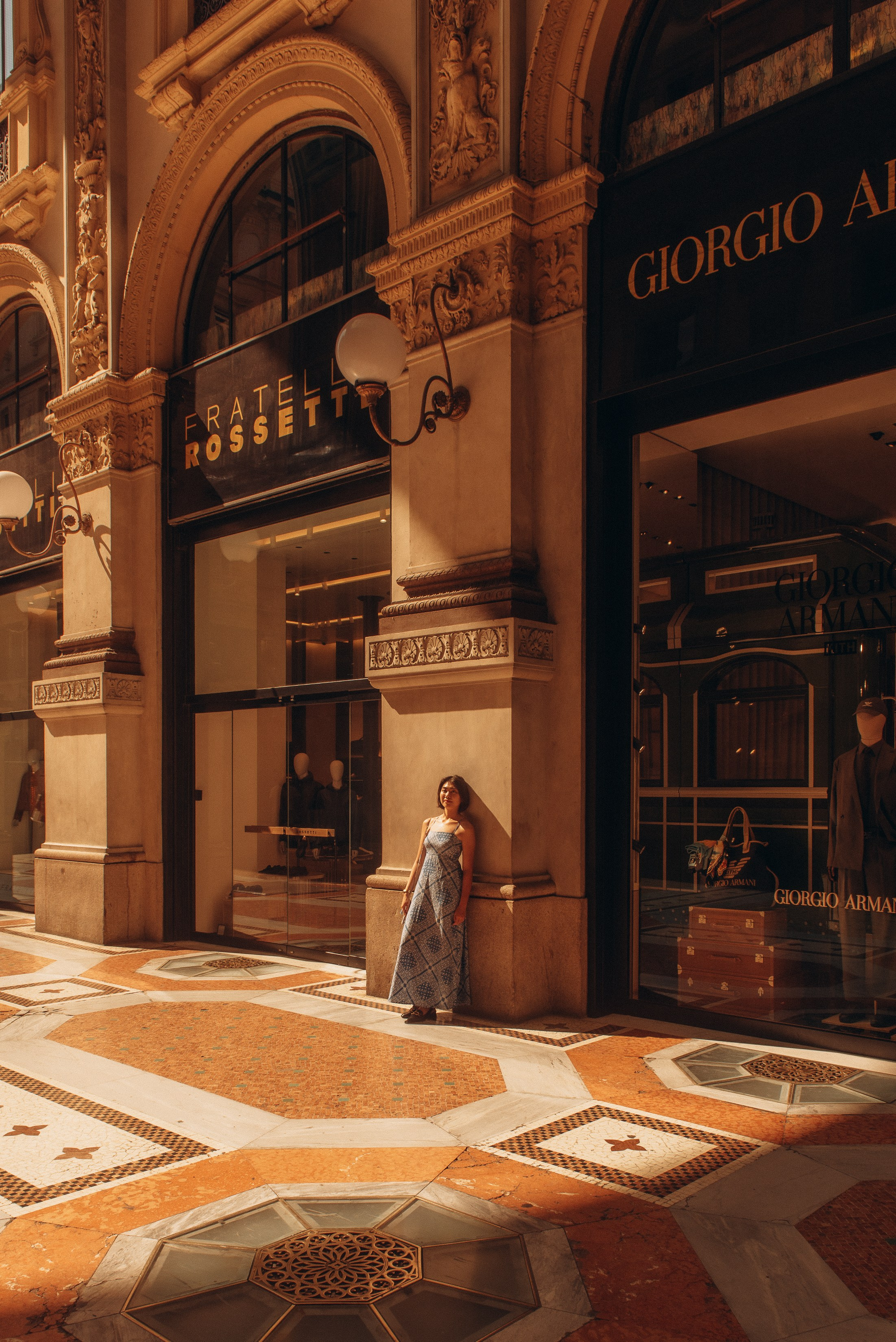 Miglior fotografo Milano. Sessione fotografica individuale. Ritratti e pose naturali