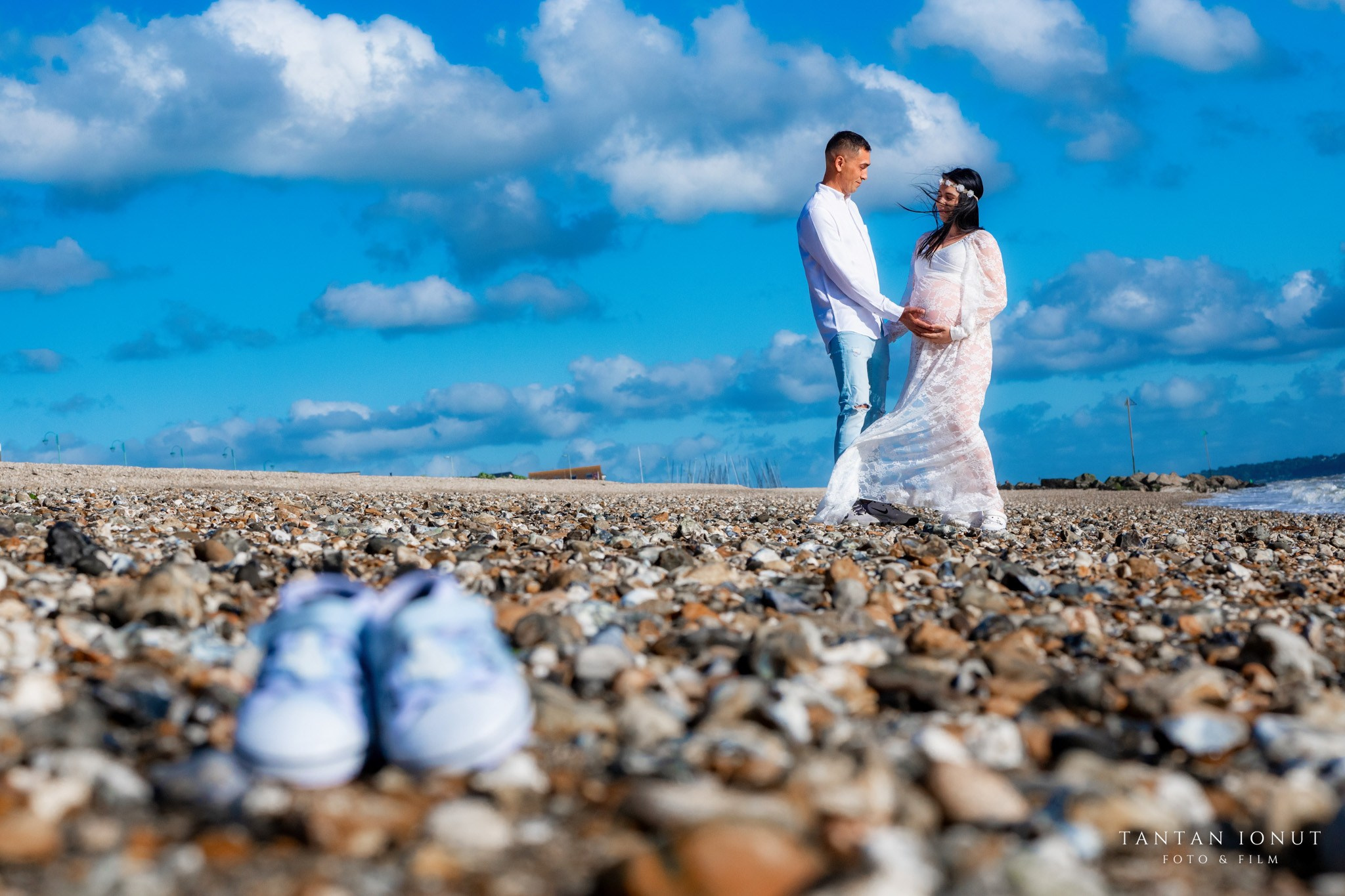 Sedinta foto maternitate — emotie si feminitate inainte de nastere. TANTAN IONUT FOTO & FILM