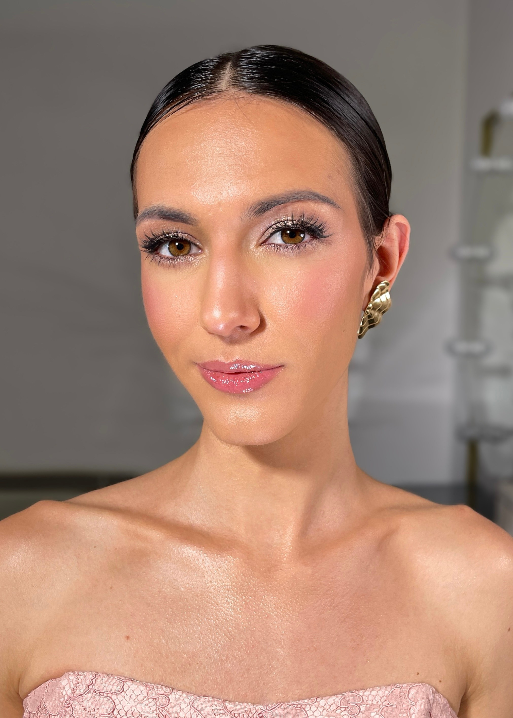 Evening makeup, event hairstyling, special occasion makeup. Makeup artist and Hair stylist in London