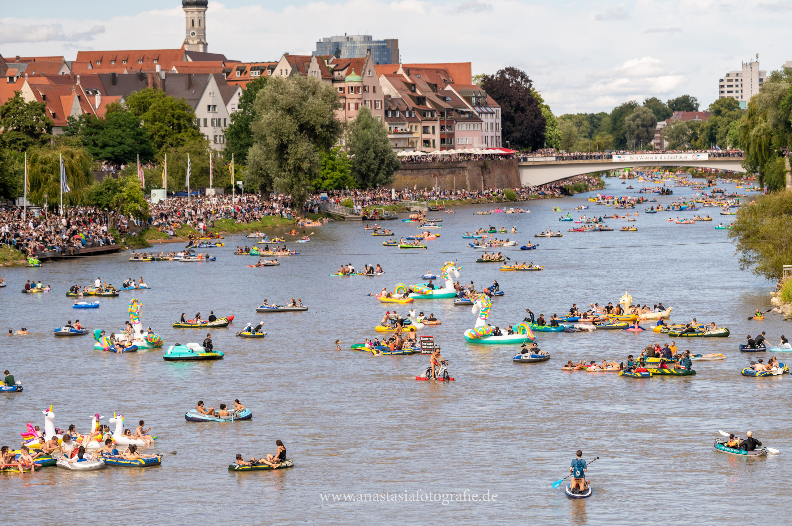 Nabada Ulm 2025. Newbornfotograf Kinderfotograf Ulm Familienfotograf Anastasia Neu-Ulm