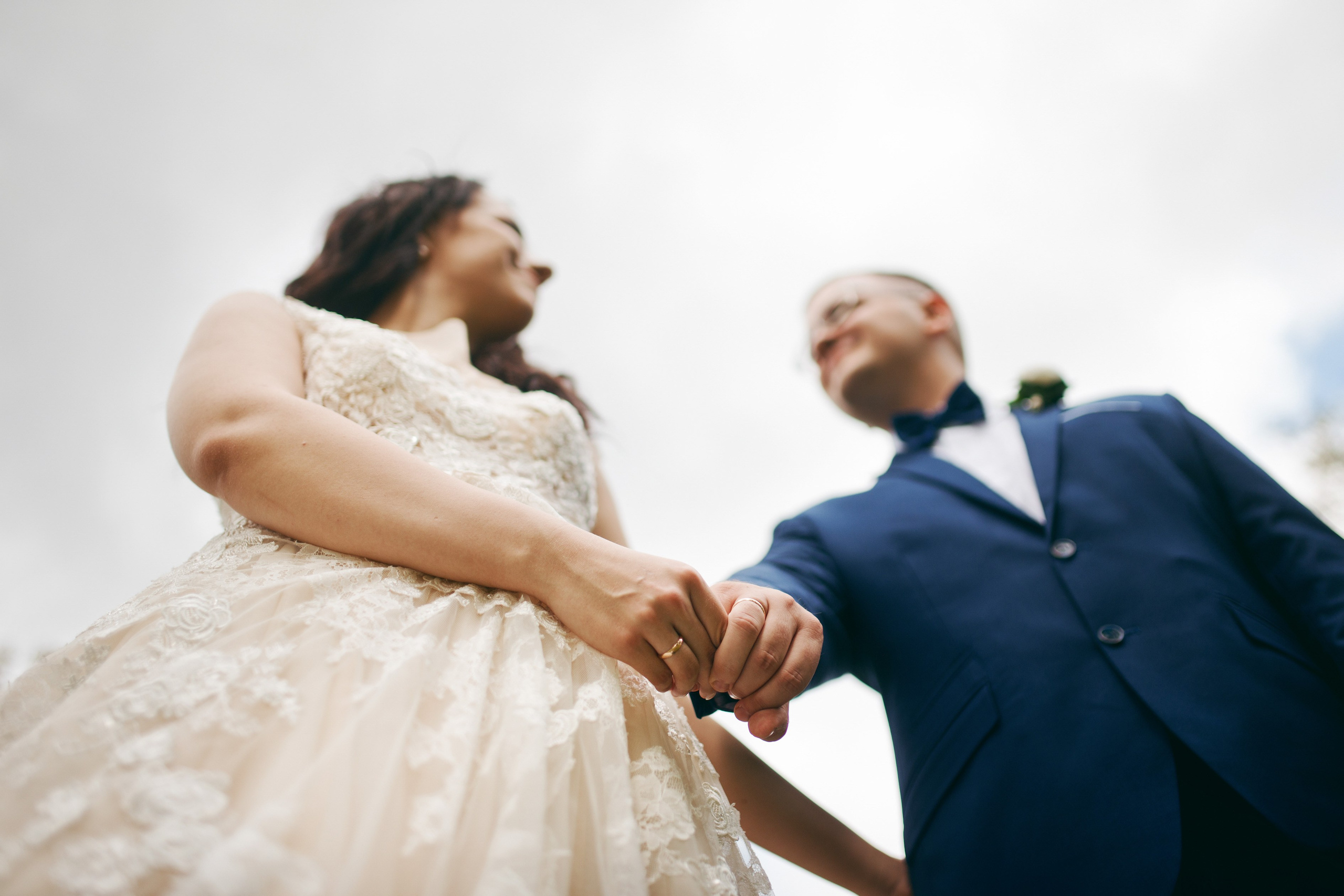 Vestuvių fotosesija, ceremonija, Vestuvių pasiruošimo fotografavimas. Vestuvių fotografas Vilnius Trakai kaina vestuvių fotografavimas fotografė personal.lt photogrpahy kainos jaunoji jaunikis nuotaka santuoka vestuvės, profesionali natūrali meninė reportažinė klasikinė fotosesija, vestuvių fotosesija gamtoje dvare