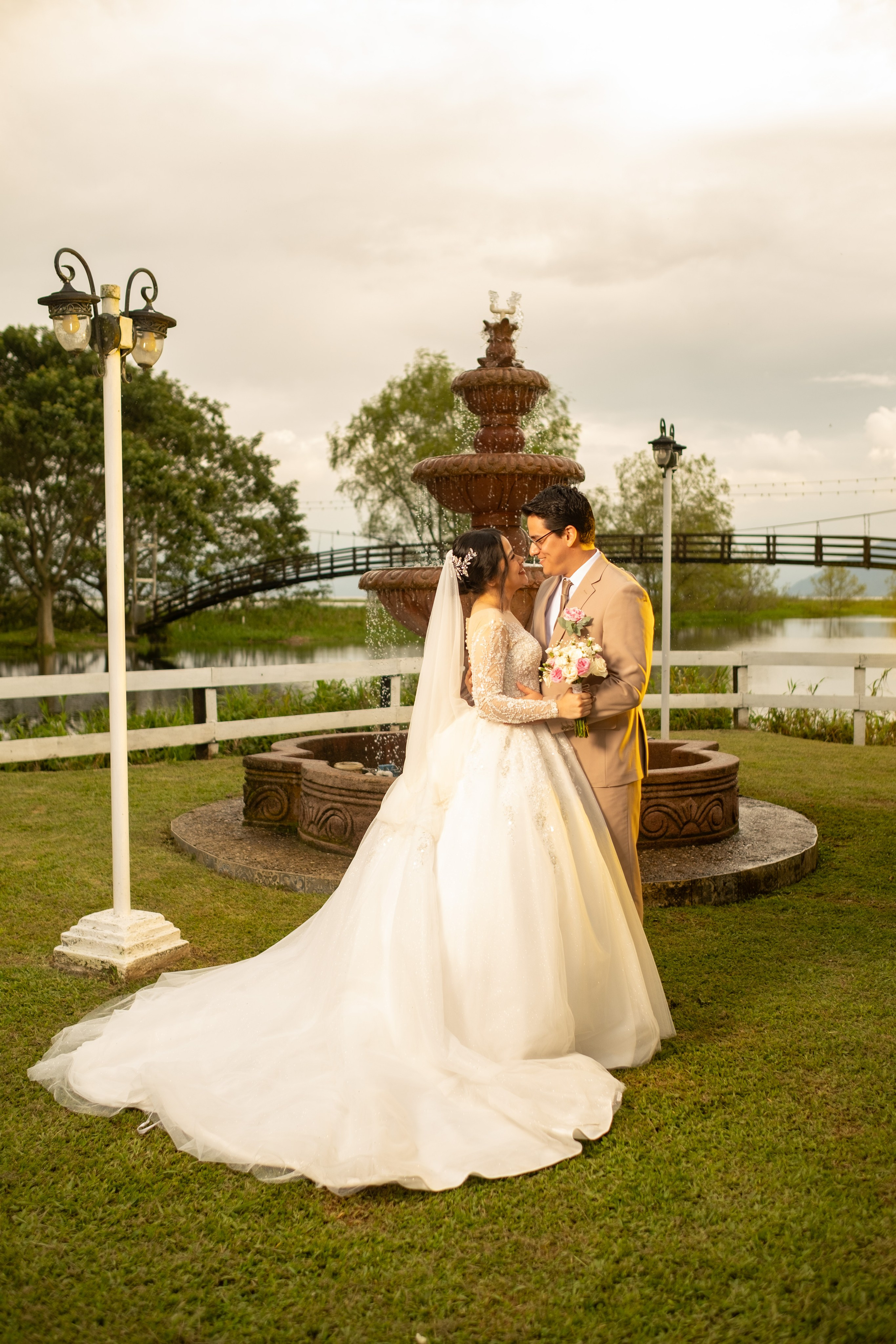 Abi & Gio. Daniel Brand | Fotografía de Bodas y Comercial en Honduras