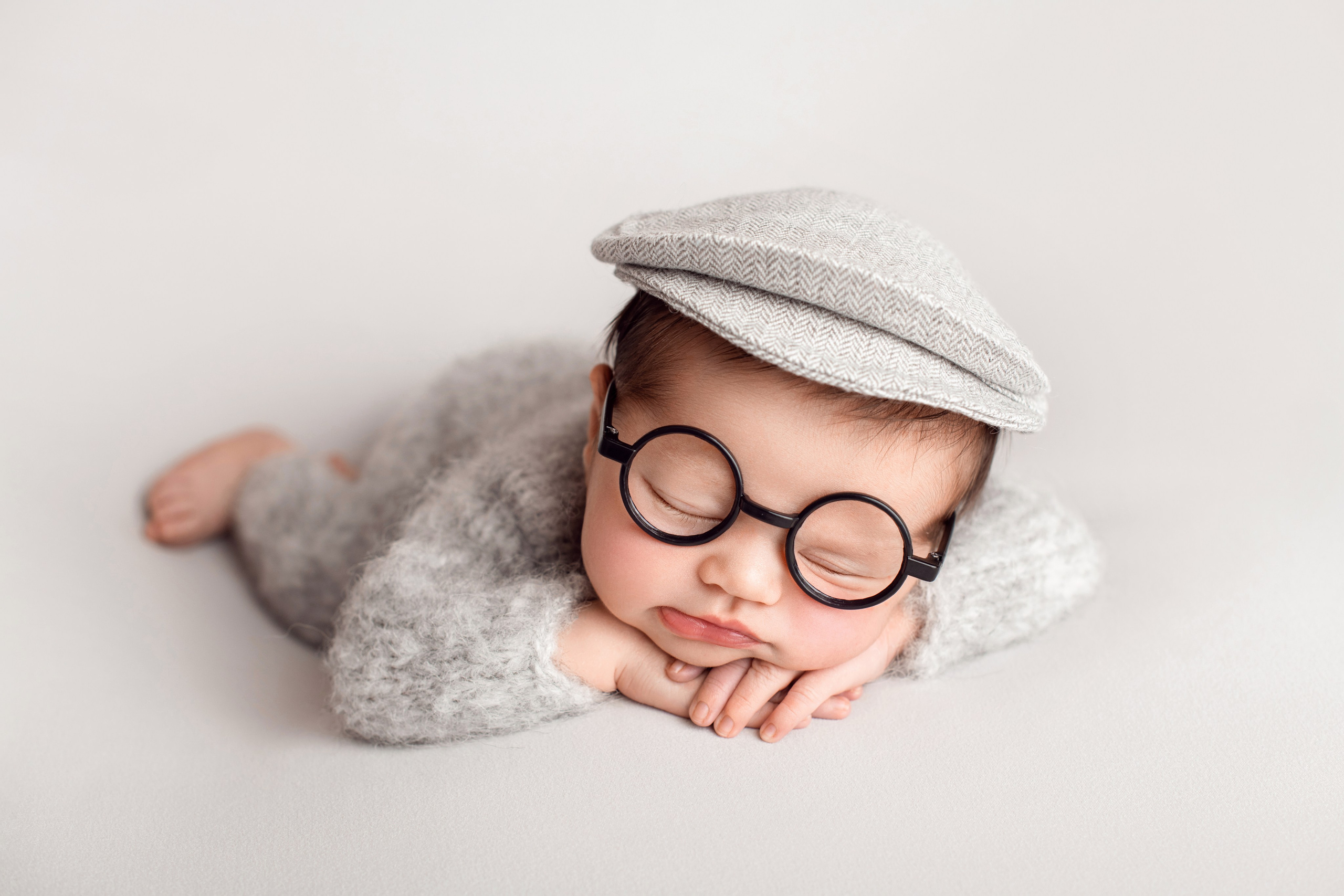 Newborn photographer Sacramento