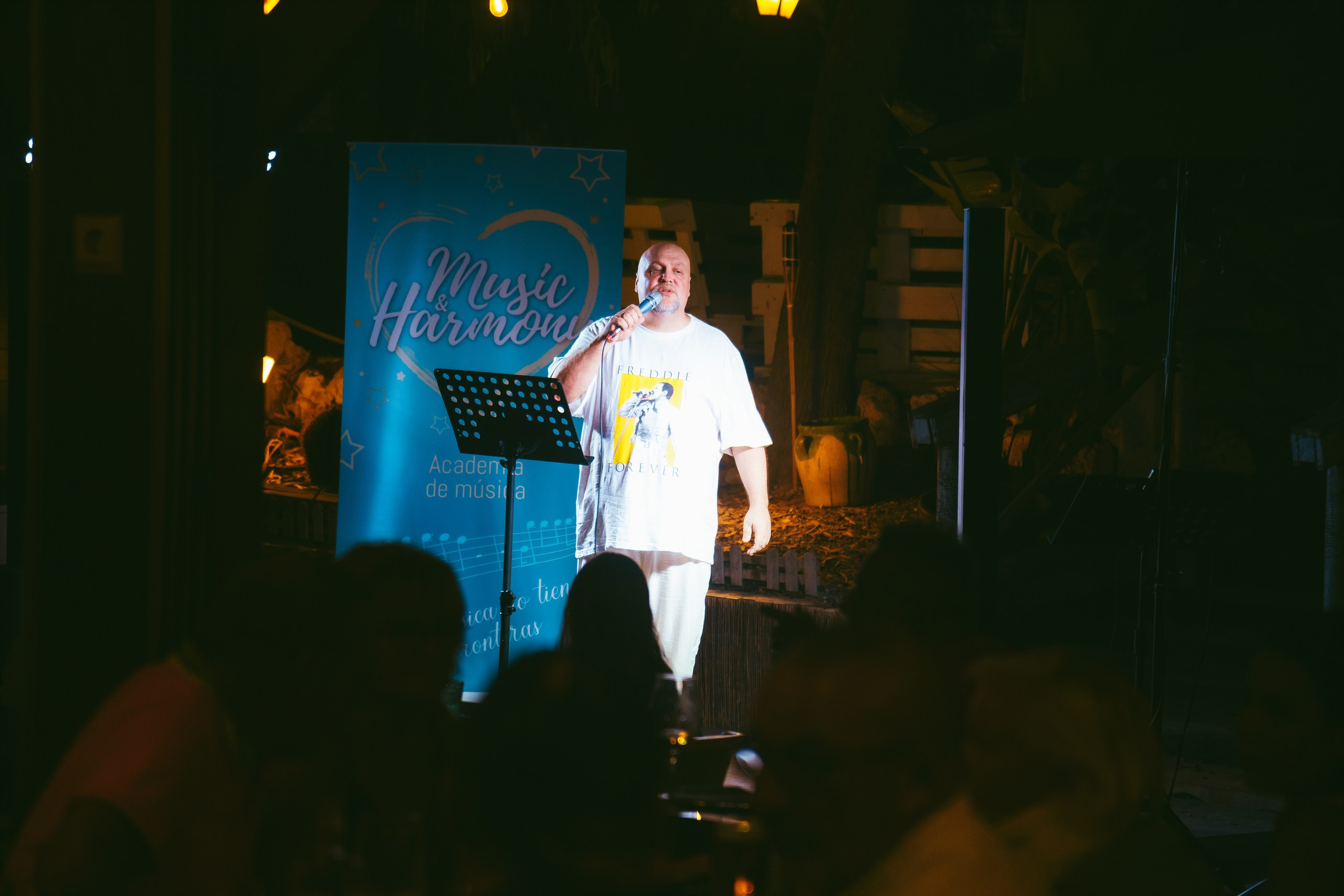 Photo report from a creative evening at the El Bosque Animado restaurant, Torrevieja