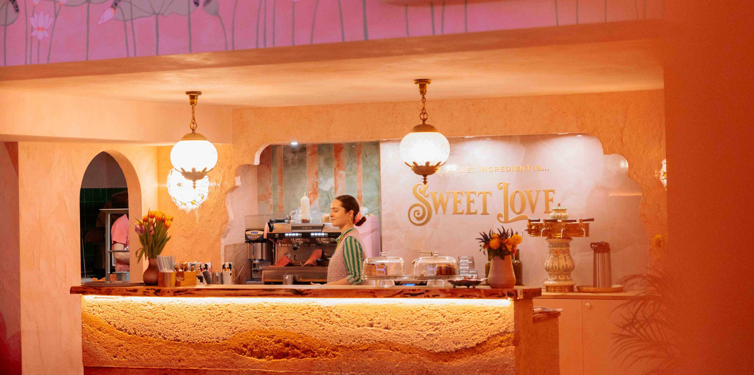 Top geriausių kavinių sąrašas Vilniuje — vietos įspūdingoms fotosesijoms. Framed by Evelina | Vestuvių fotografė