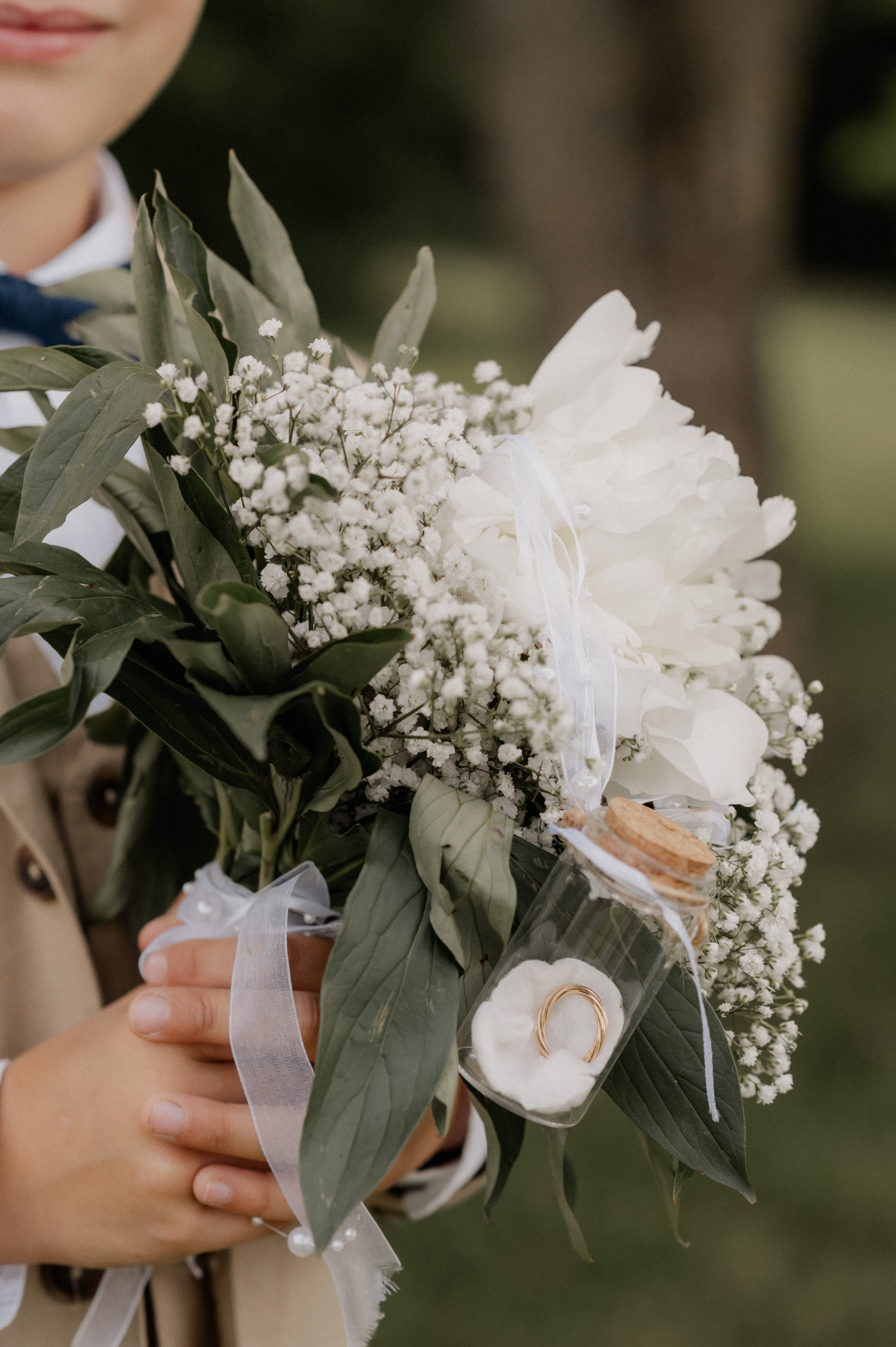 Sommer, Liebe & zwei wunderschöne Kleider: Gartenhochzeit in Gunzenhausen. Photographer in Ansbach for Couples, Weddings and After Wedding