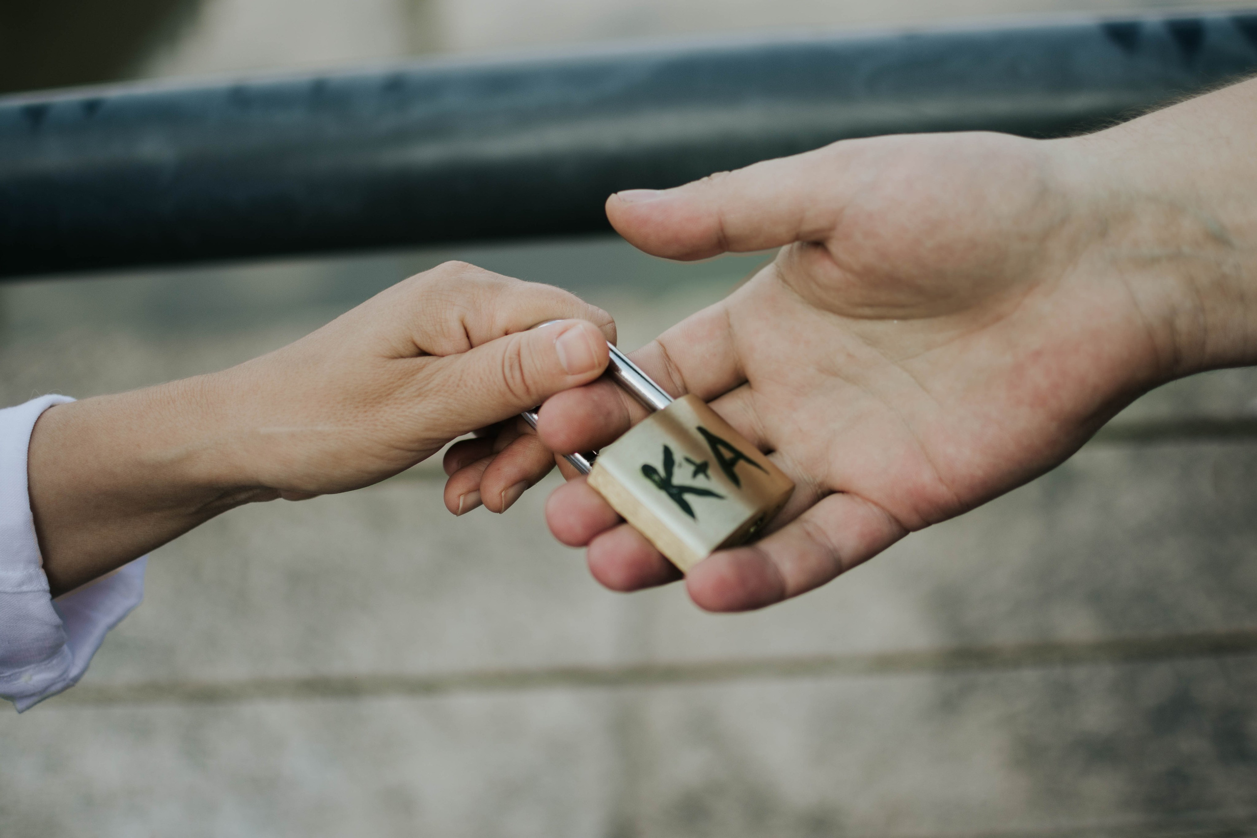 Te amo. Photographer @elmirkami in the city of Buenos Aires