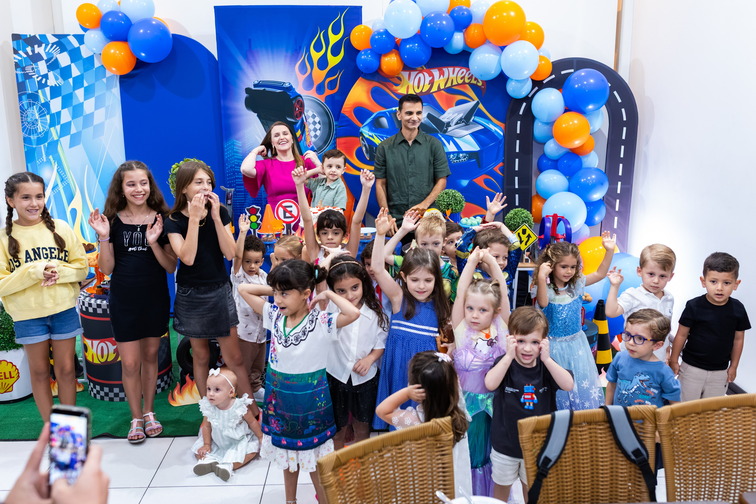 Fotógrafo em Joinville-SC. Especialista em aniversário, casamentos, eventos corporativos e retratos