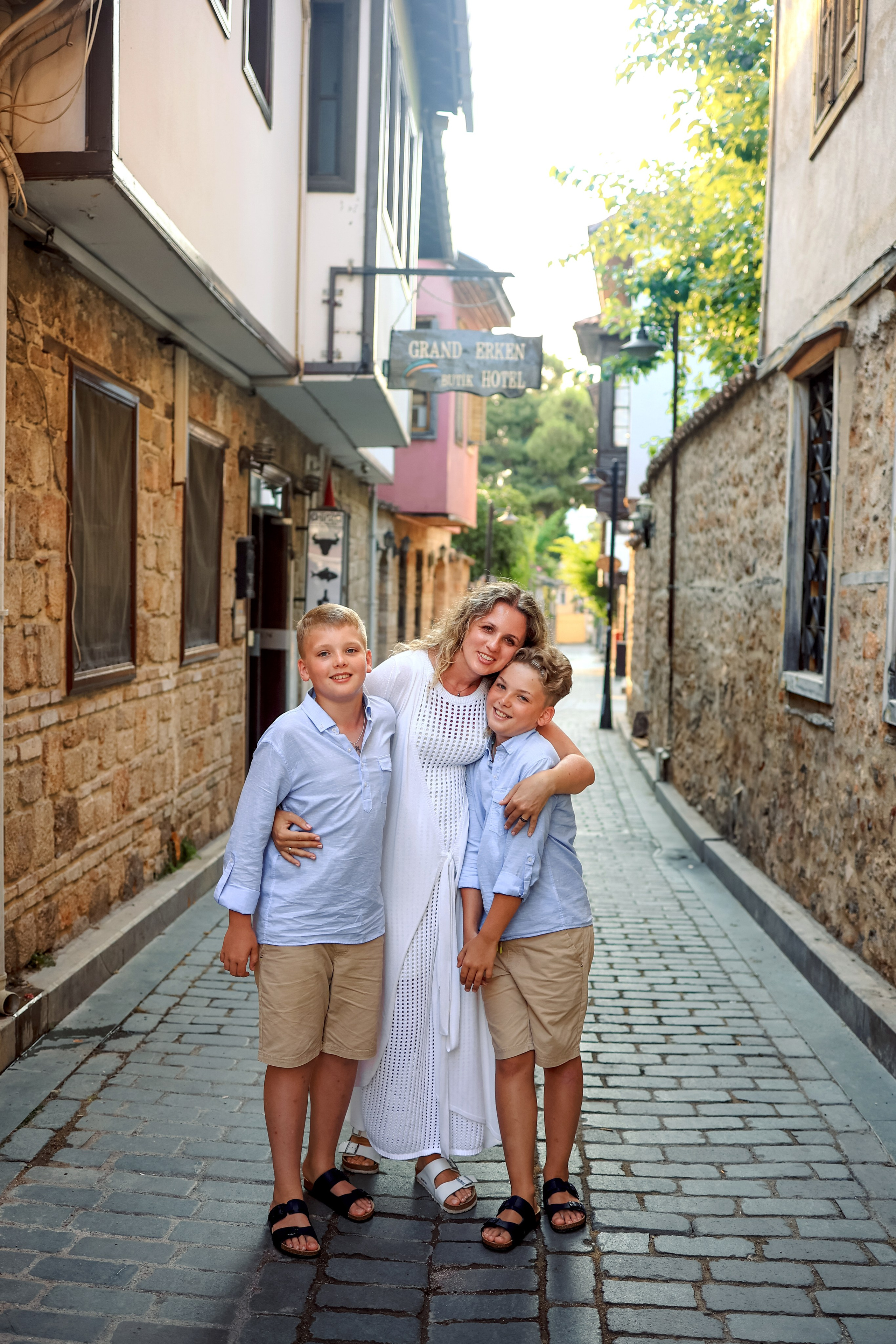 Photoshooting in old town of Antalya. Photographer in Turkey, Antalya, Kemer, Belek, Side, Kas, Fethiye
