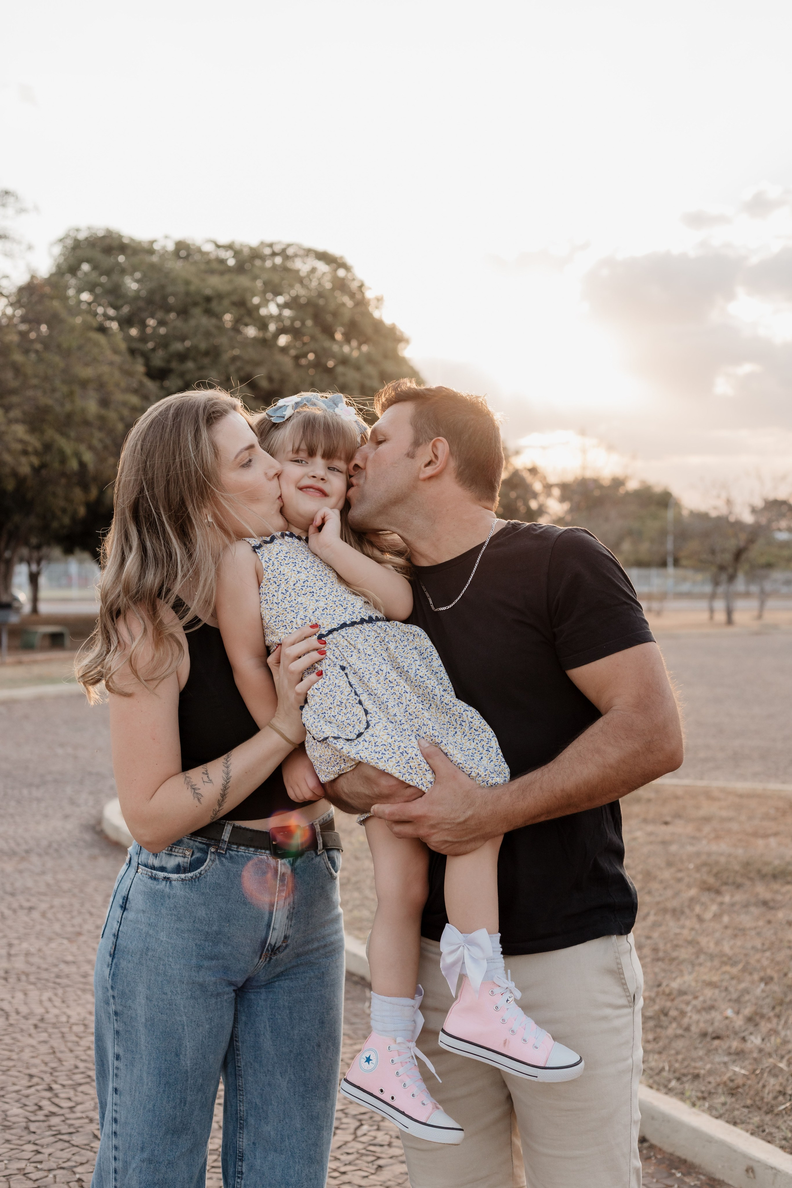 Ensaio família com clima leve e natural