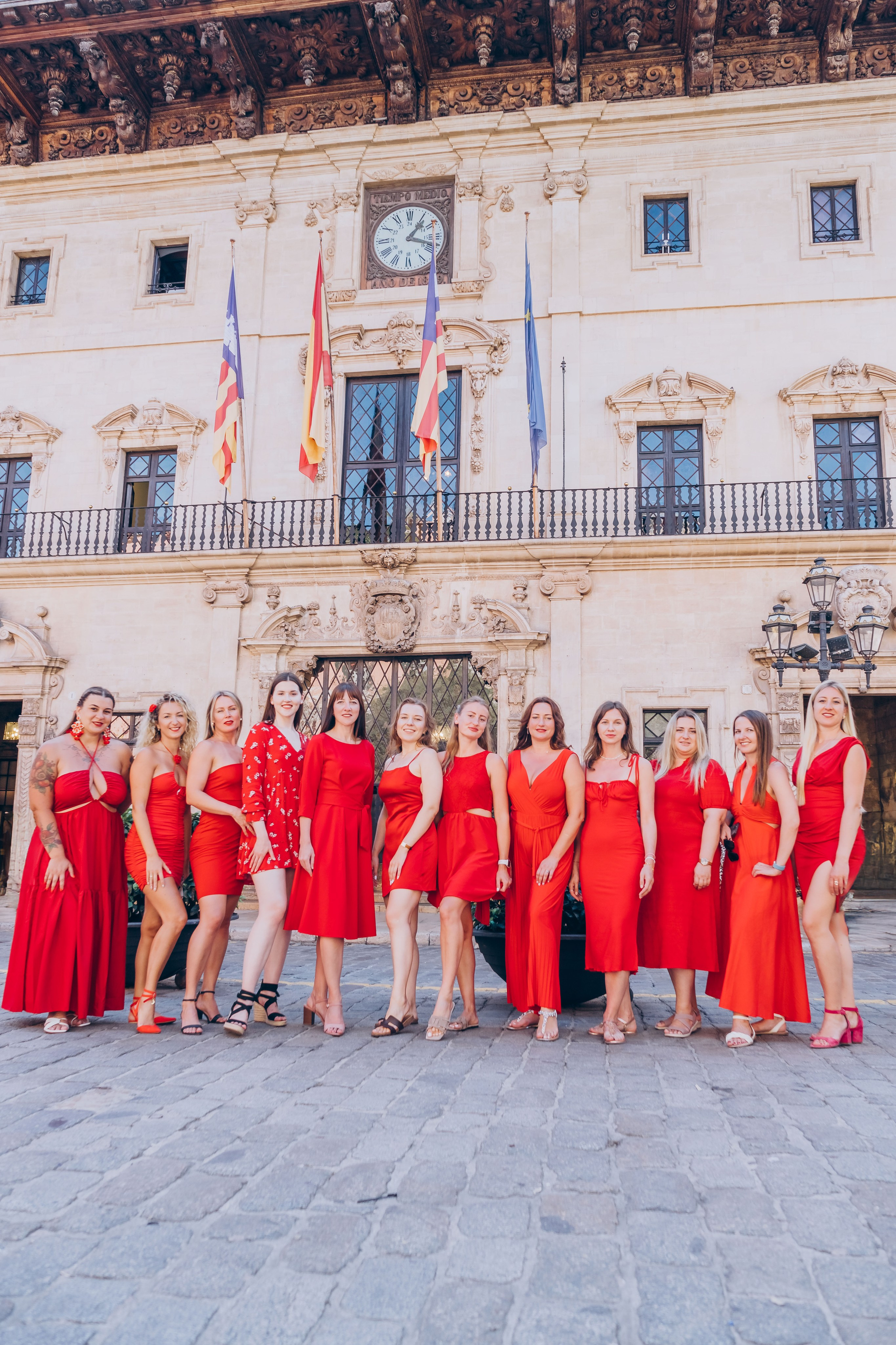 Ladys in red. Фотограф у Пальма де Майорка