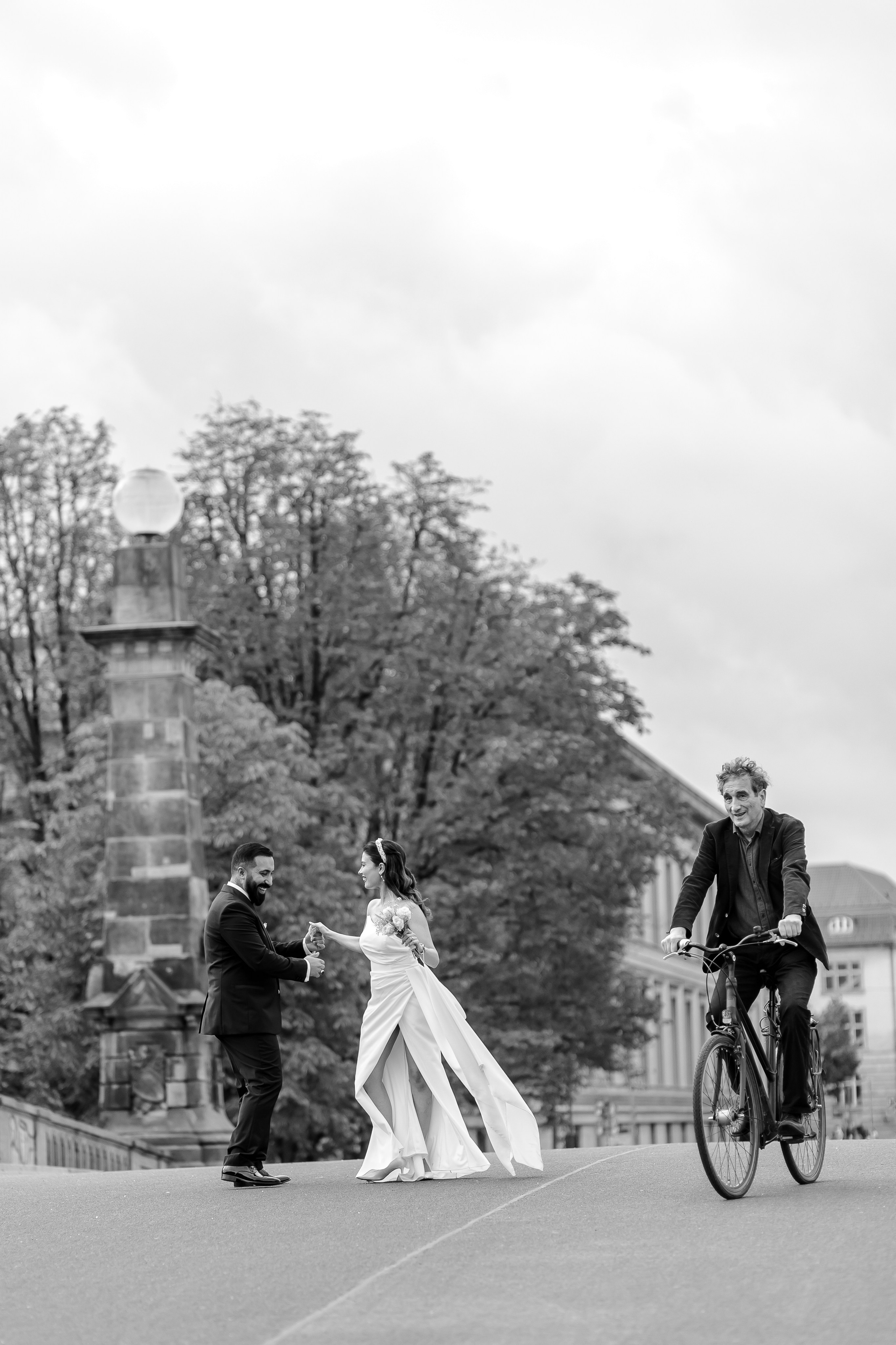 Hochzeitsshooting im Herzen von Berlin. Hochzeitsfotografie in Berlin Nataliia Schütze