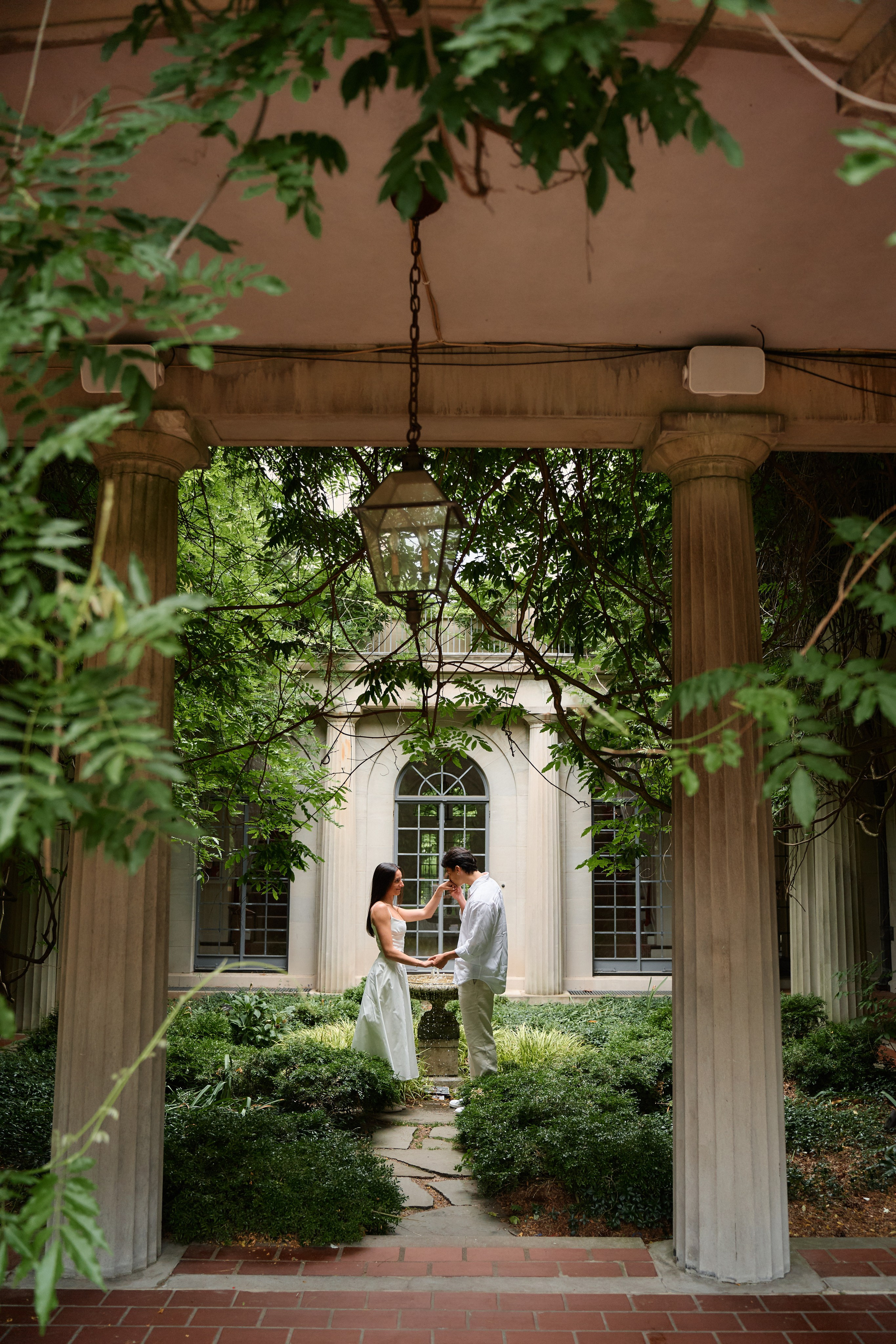 Surprise Proposal in New York. Professional Wedding and event photographer USA New York